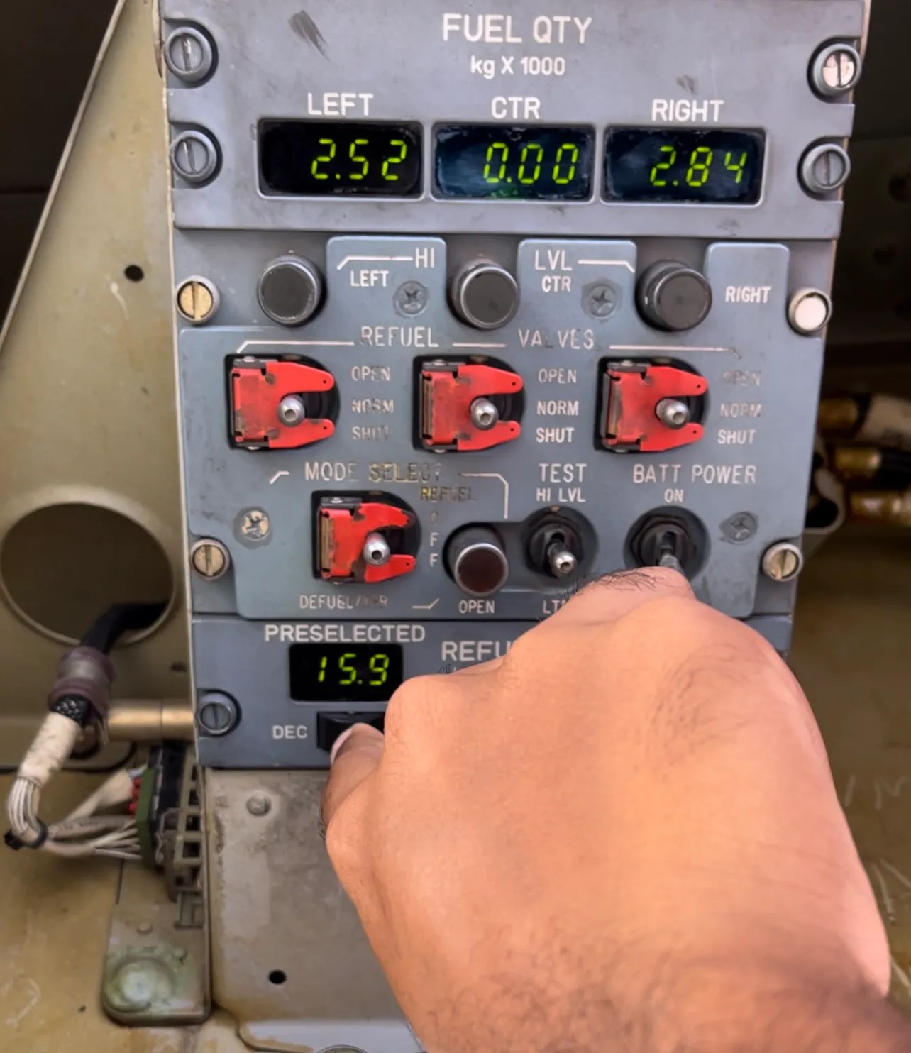 How An Aircraft's Fuel System Works