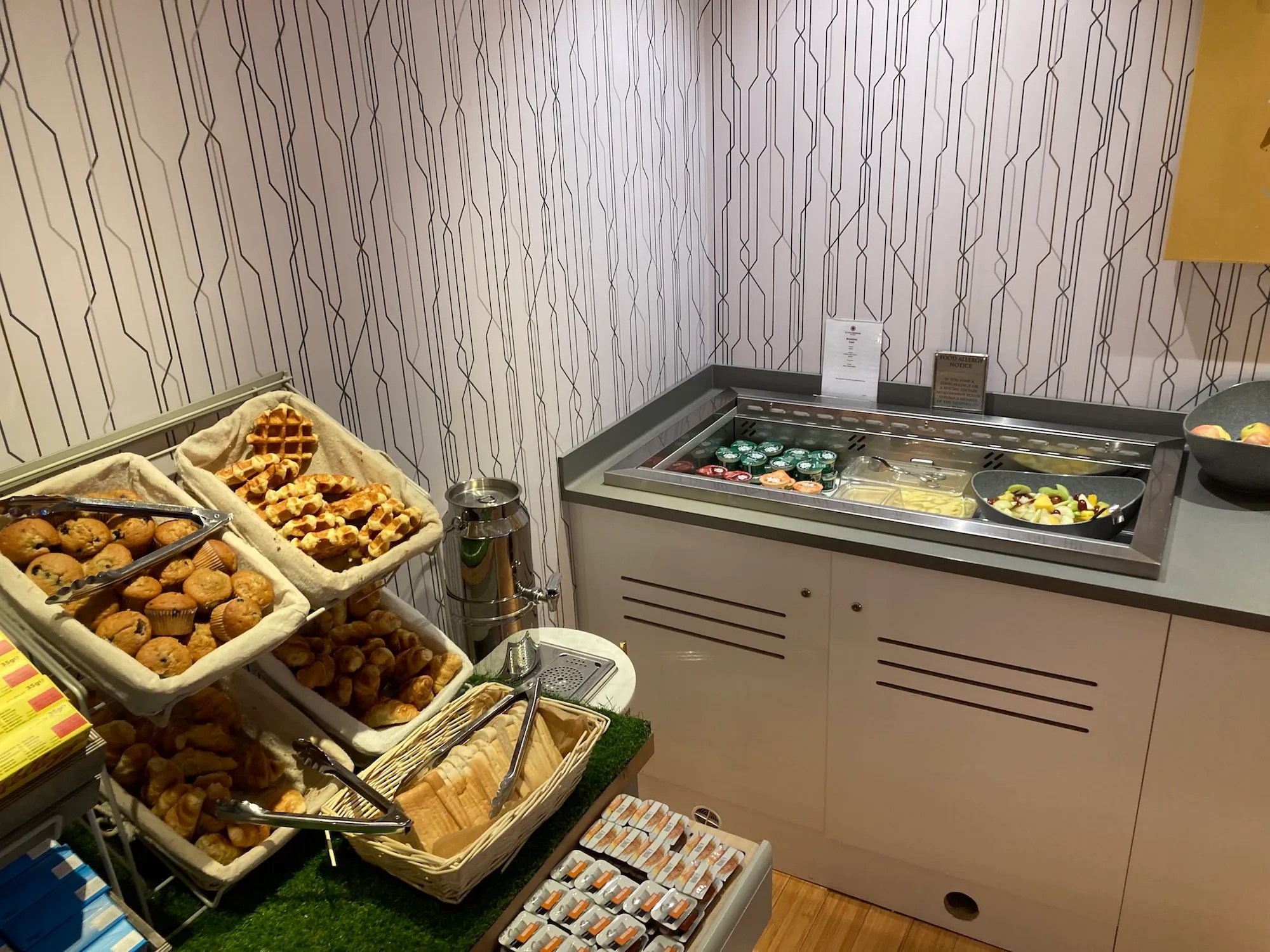 Lounge Review London Gatwick Plaza Premium North Terminal