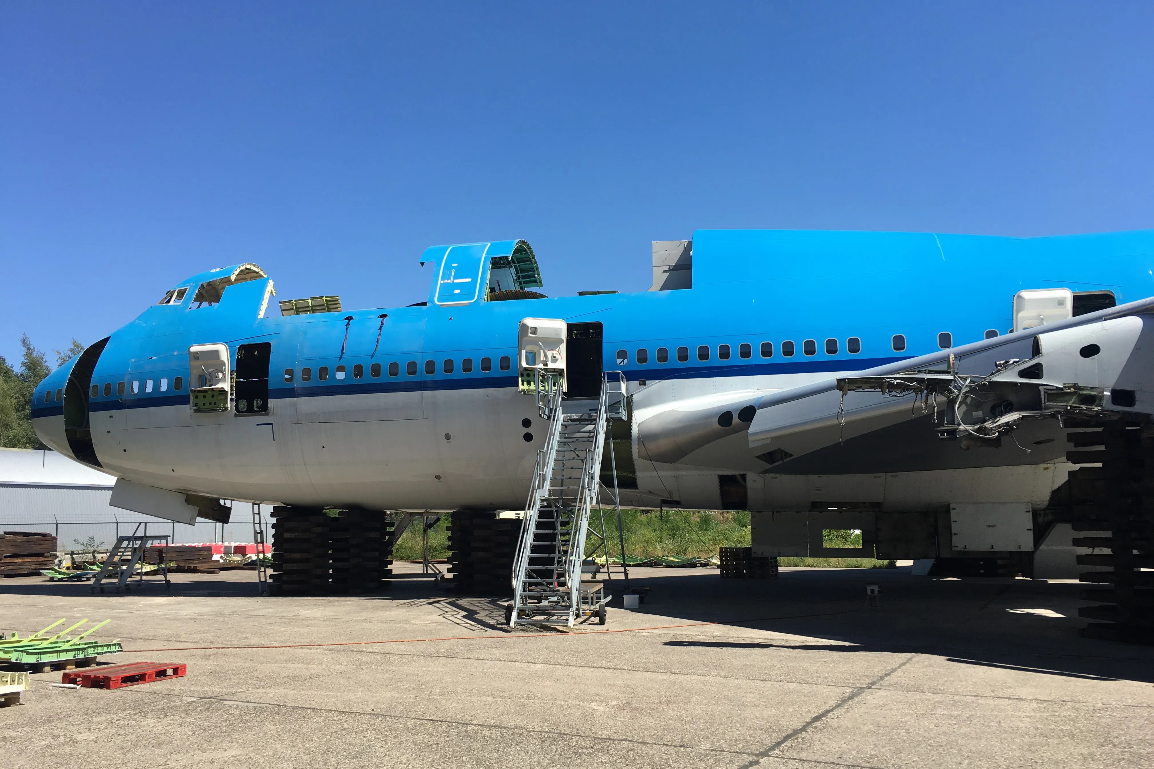 30 Grams Of Boeing 747 Rare Aviationtags Are Being Auctioned For Over €800