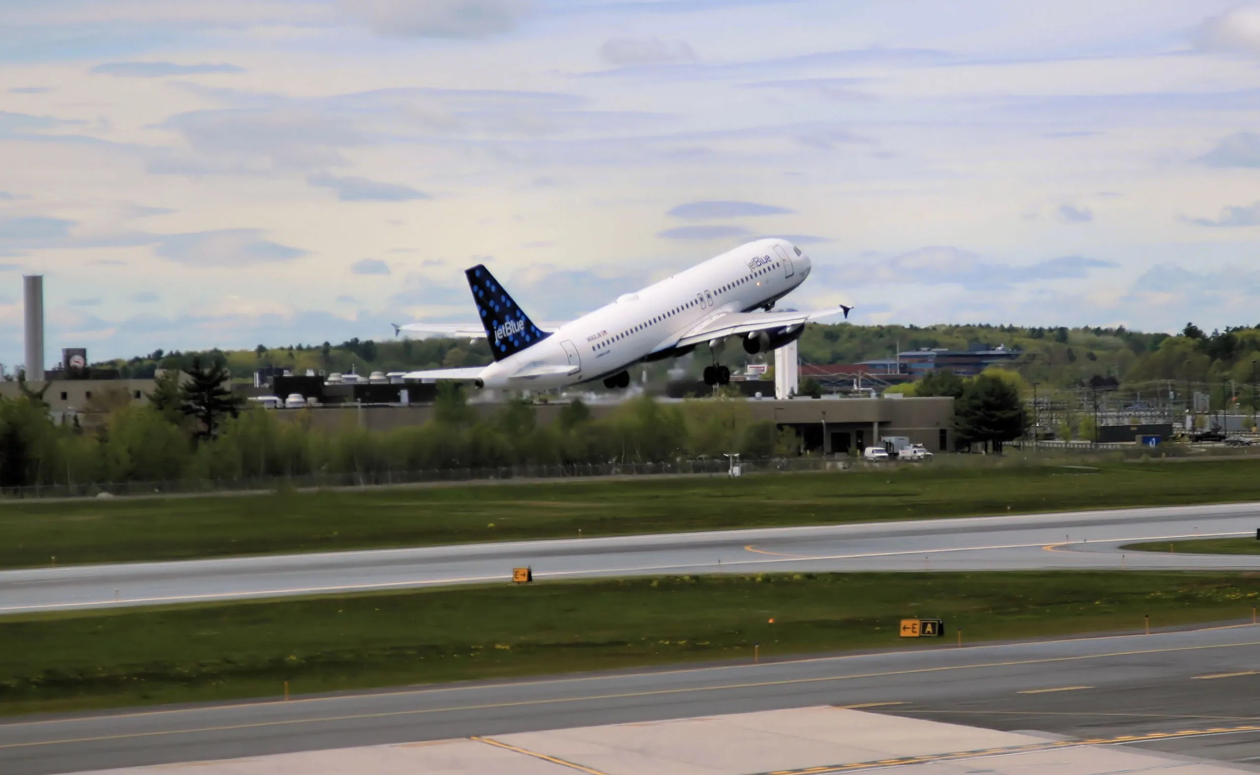 The Impressive History And Rise Of JetBlue