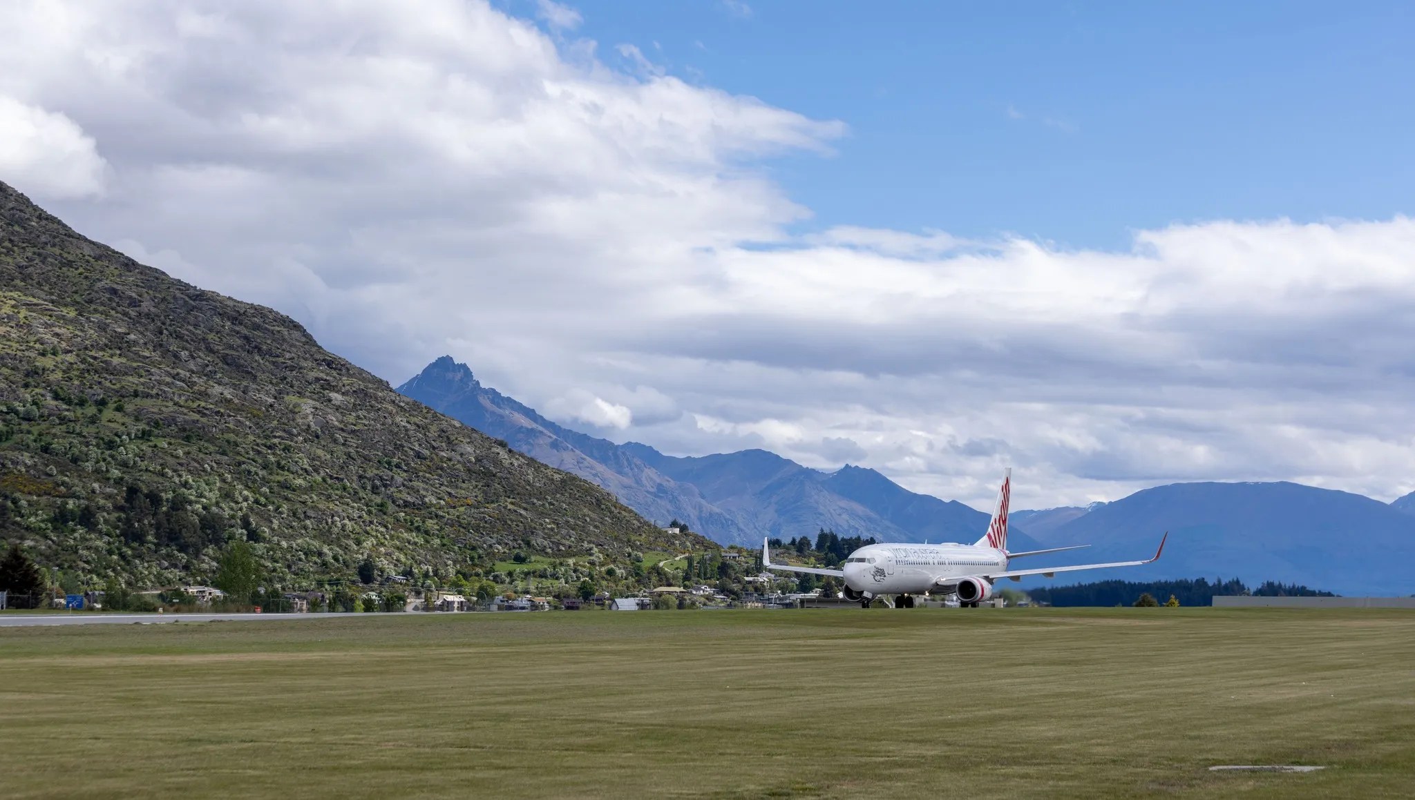 Why Queenstown, New Zealand, Is Such A Challenging Airport To Fly Into