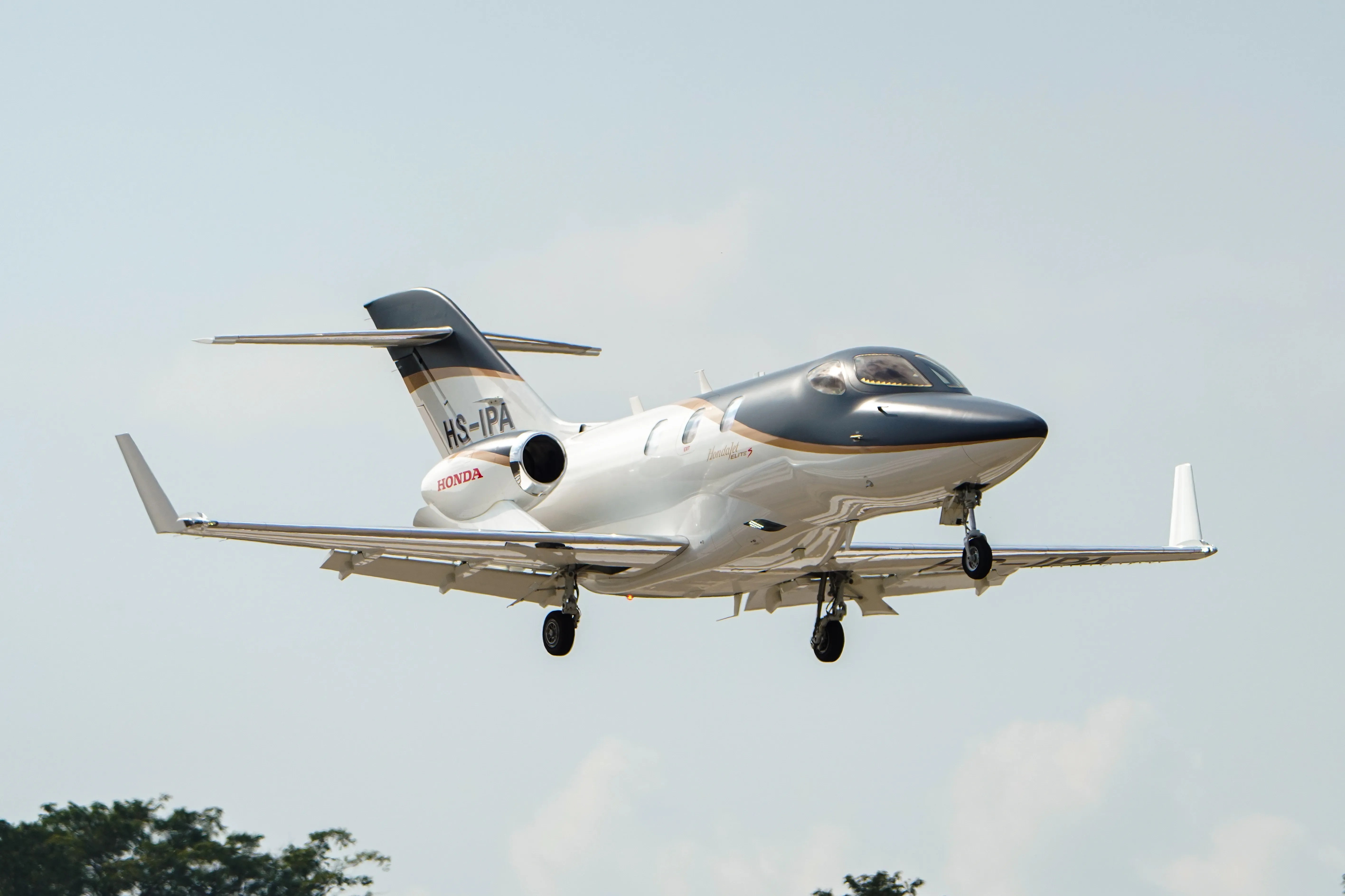 Light Jet Aircraft Shelly Lighting