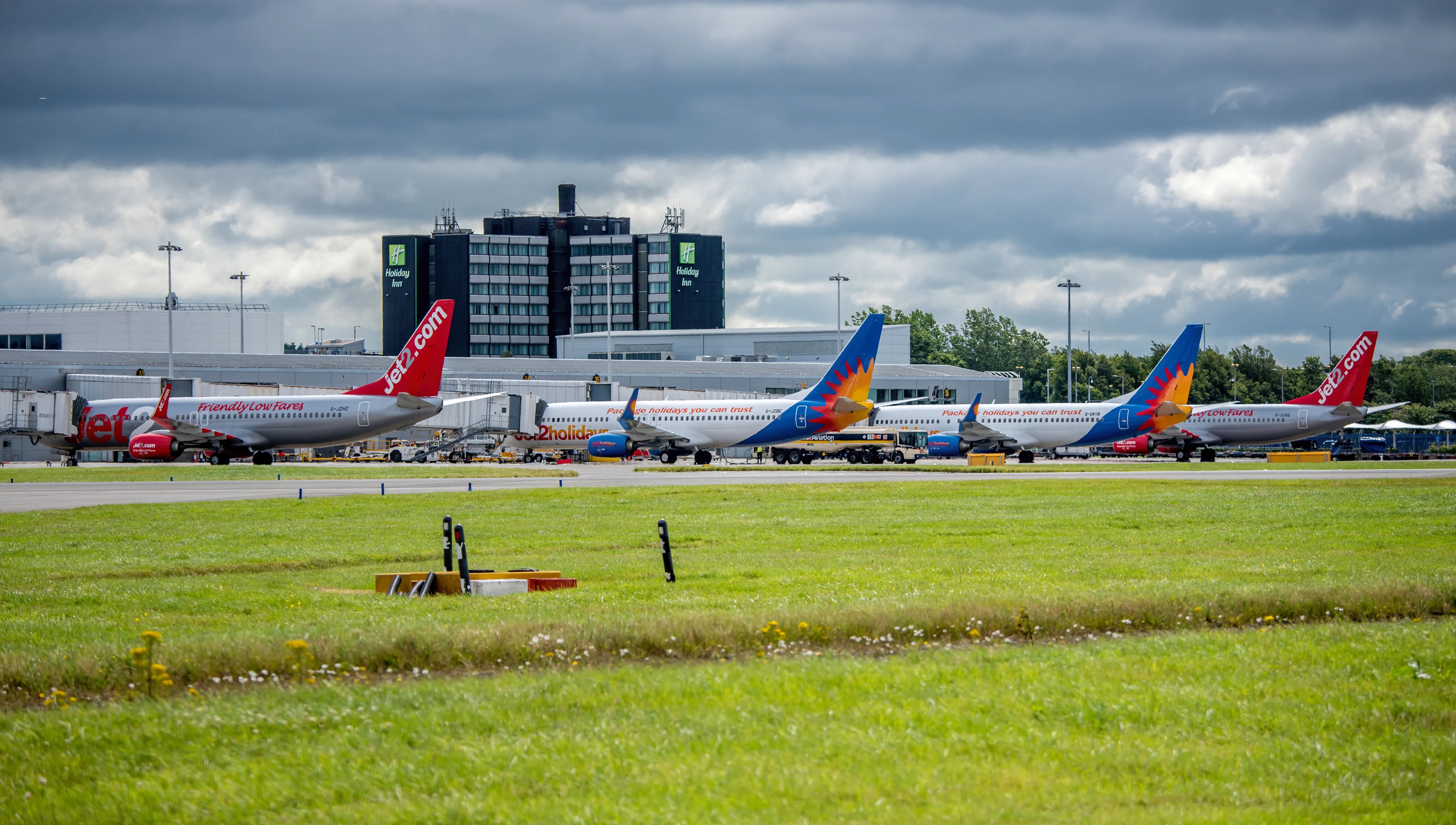 Glasgow Airport Workers End June On A High As Unite Secures Two New Pay
