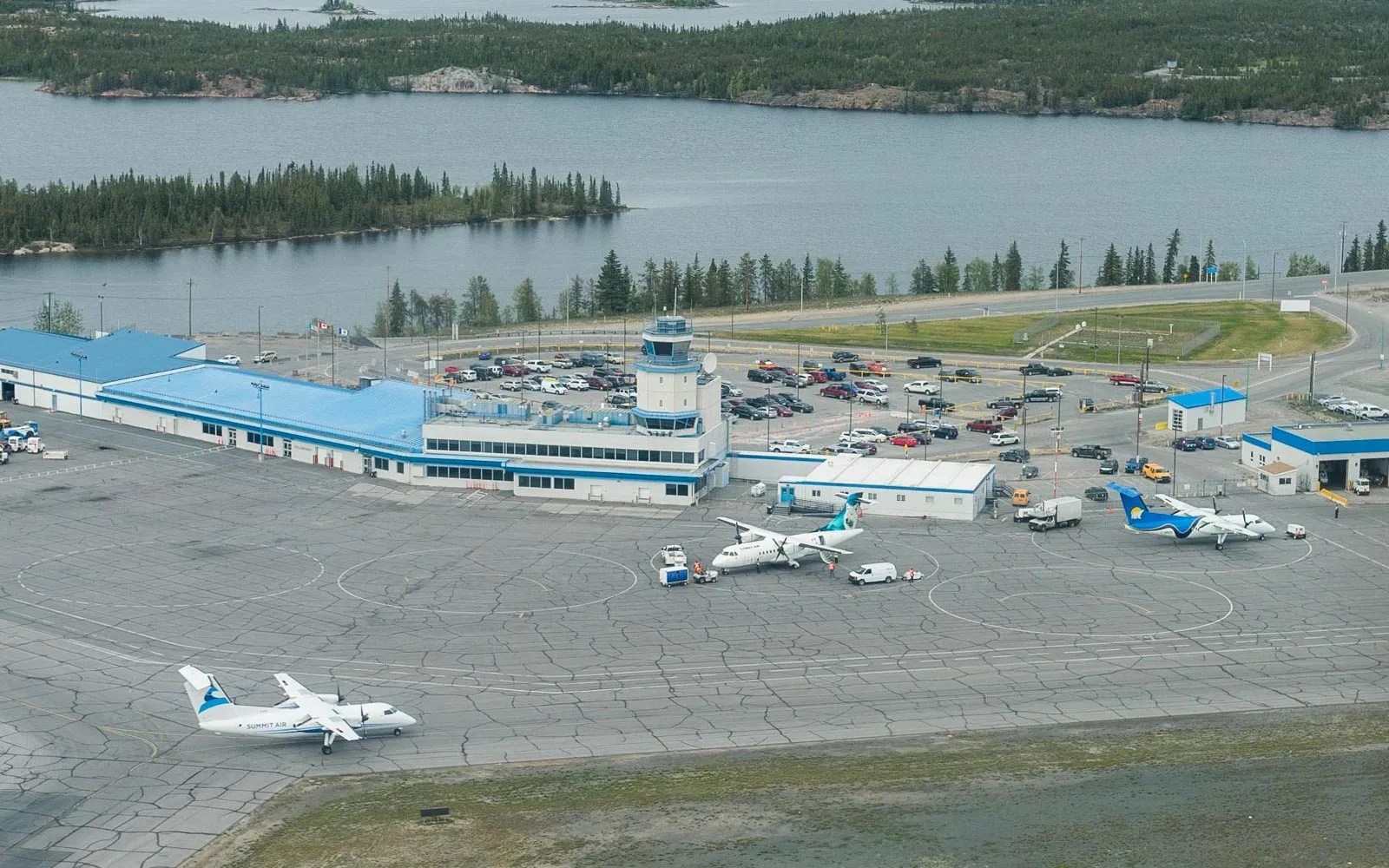 Sirviendo a los Territorios del Noroeste de Canadá una breve guía del