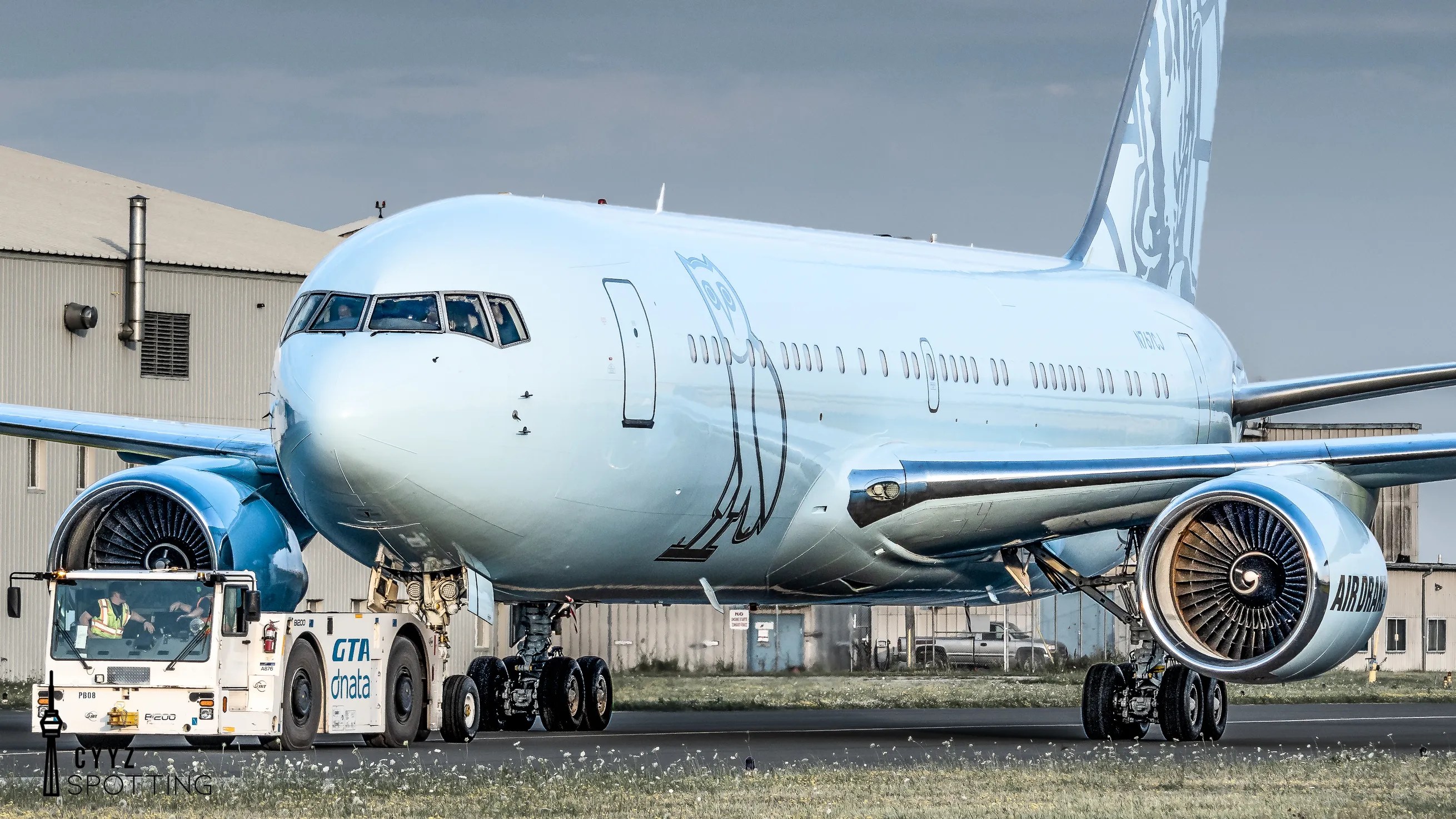 How Did Drake Get A Boeing 767 Private Jet For Free?