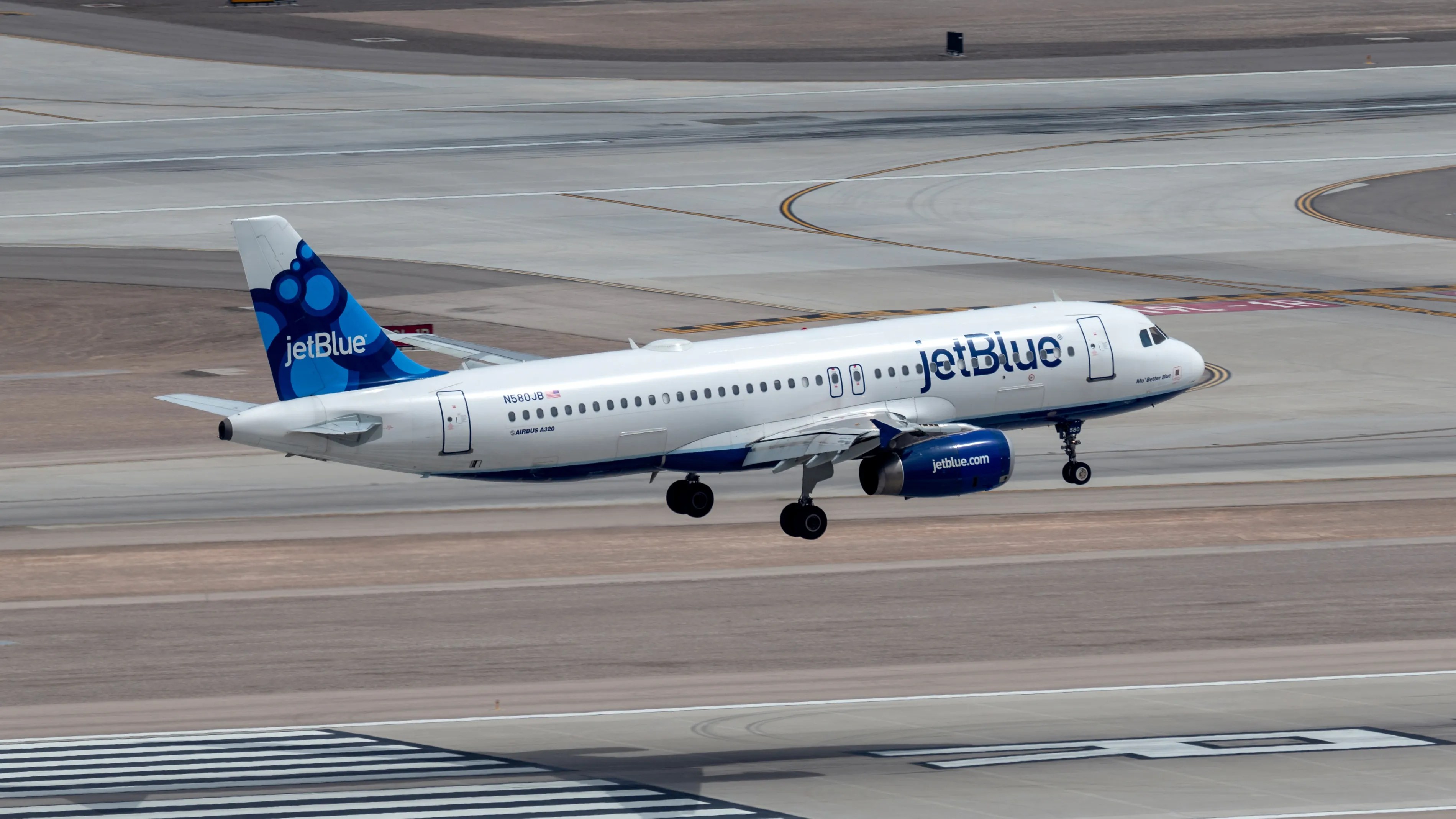 What Happened To The JetBlue Plane That Landed With Jammed Nose Gear 19