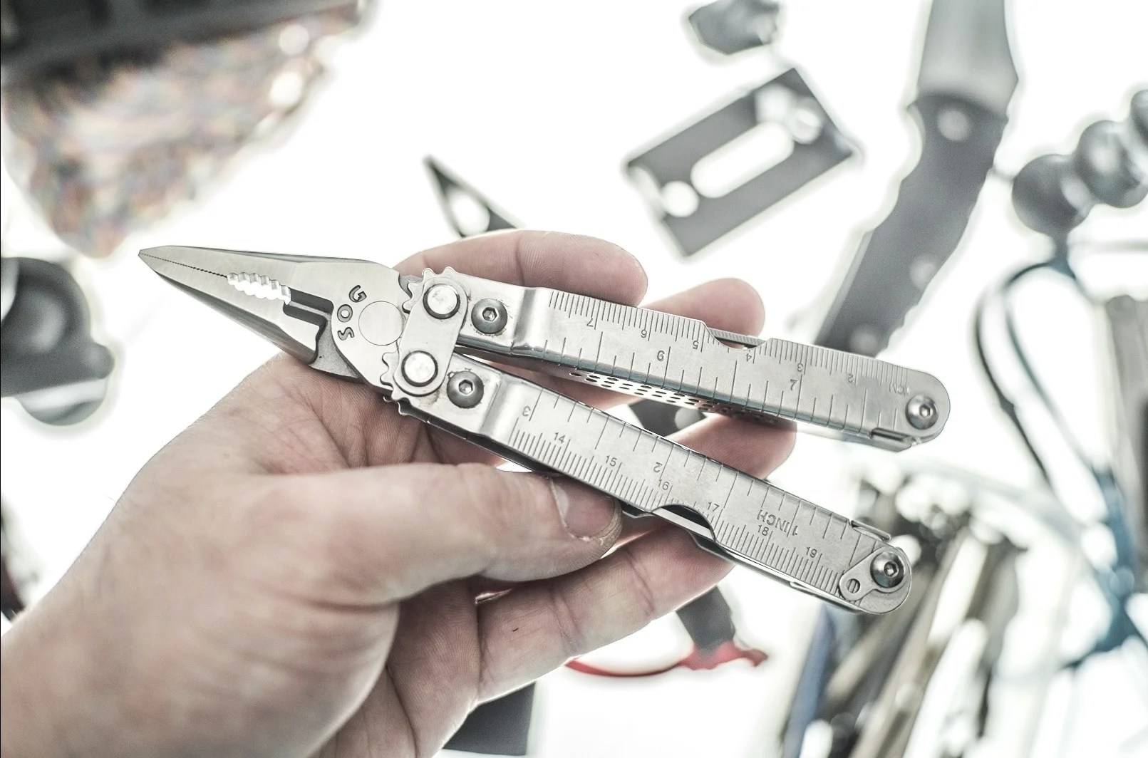 Quickdraw drill warrior, multi purpose tool keychain carabiner, multi