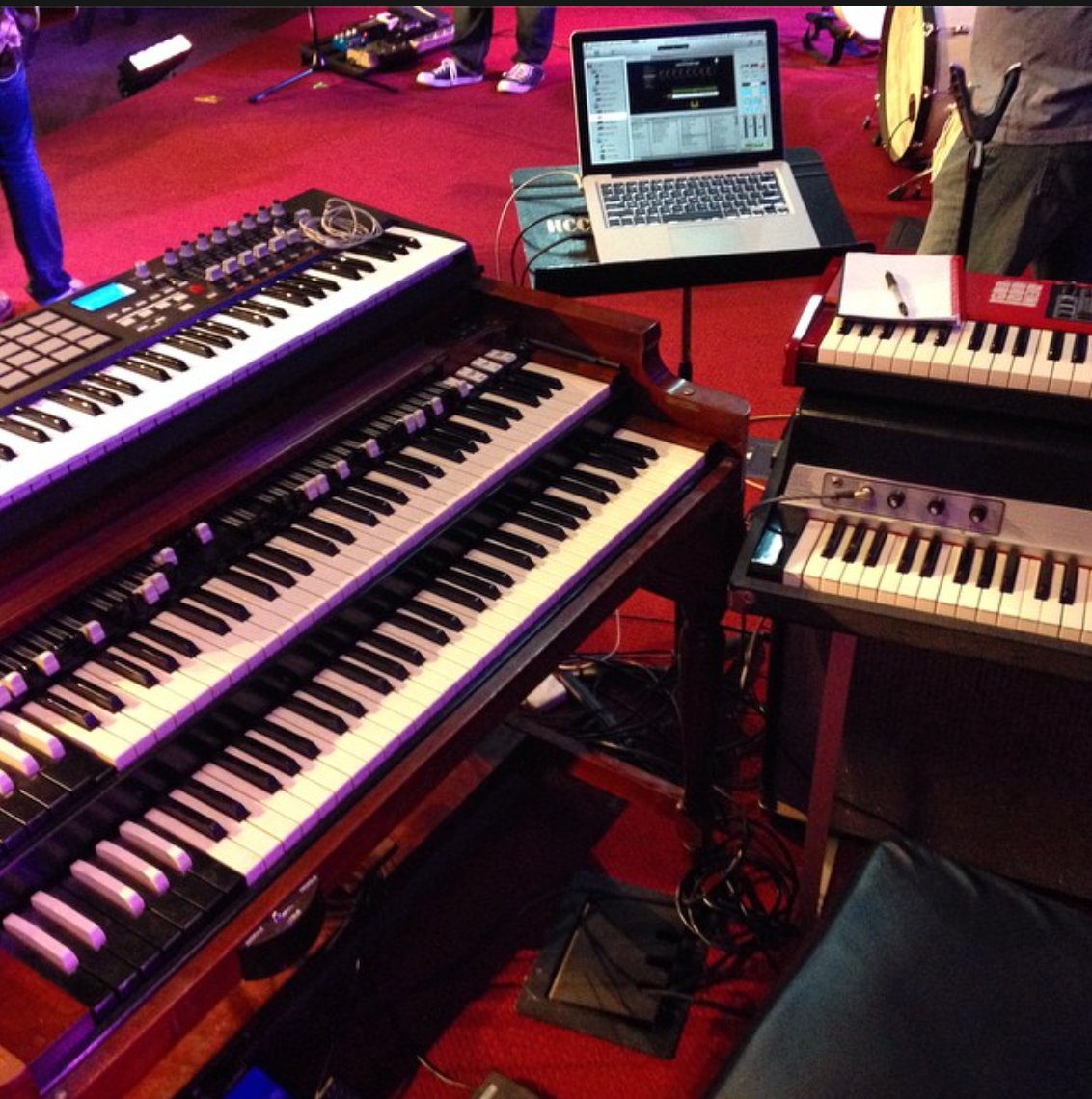 Best Midi Controller For Mainstage Three Brands Reviewed — ERIC BARFIELD