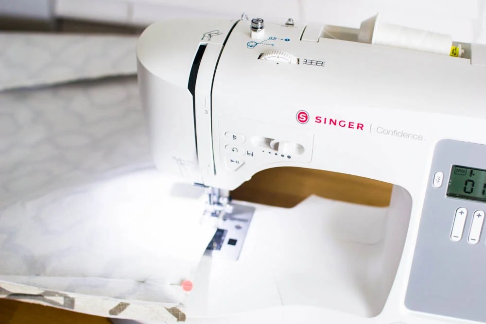 Show Off Saturday... the SINGER CONFIDENCE 7640! {sewing machine review