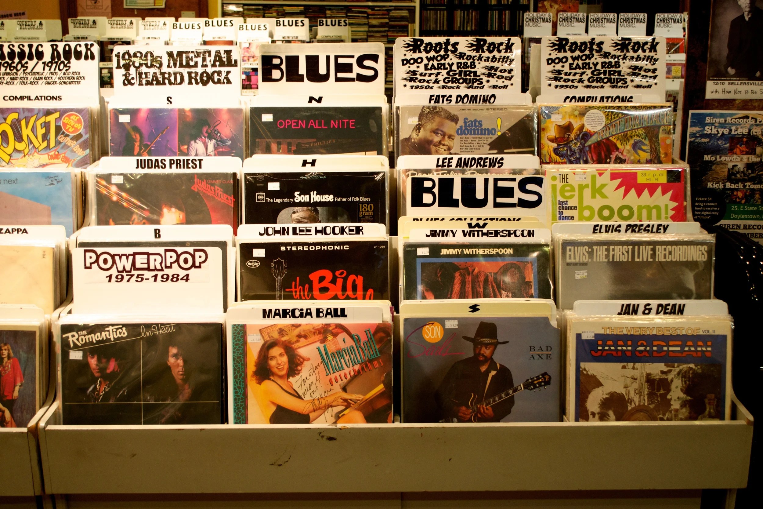 Siren Records AN INDEPENDENT RECORD STORE SINCE 1988