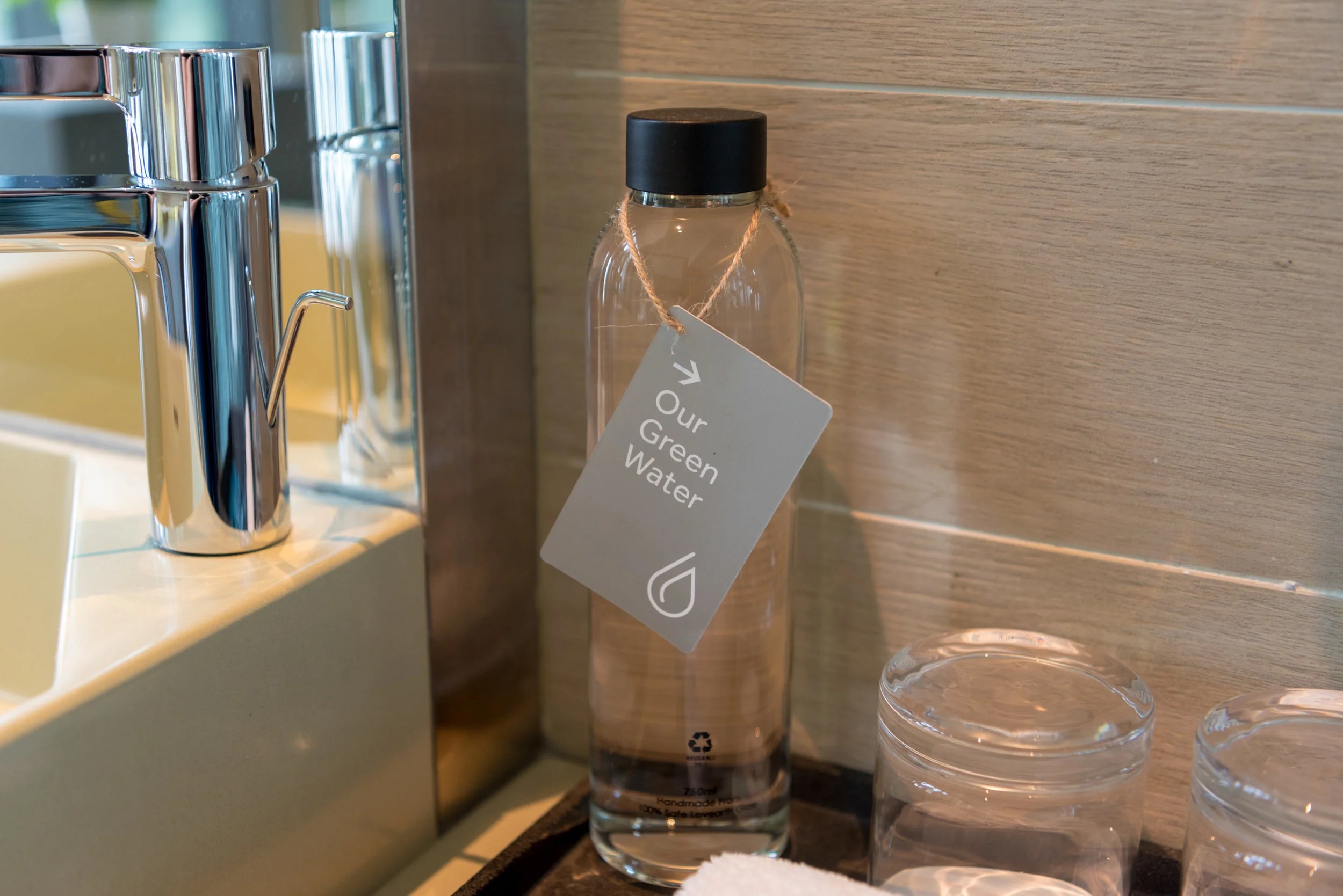 Hotel Review PARKROYAL on Pickering (Orchid Club Deluxe Room) Eco