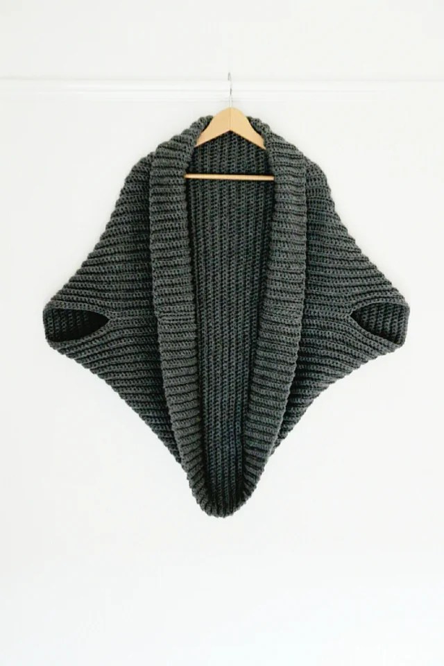 SIMPLE CROCHET CARDIGAN. — Gathering Beauty