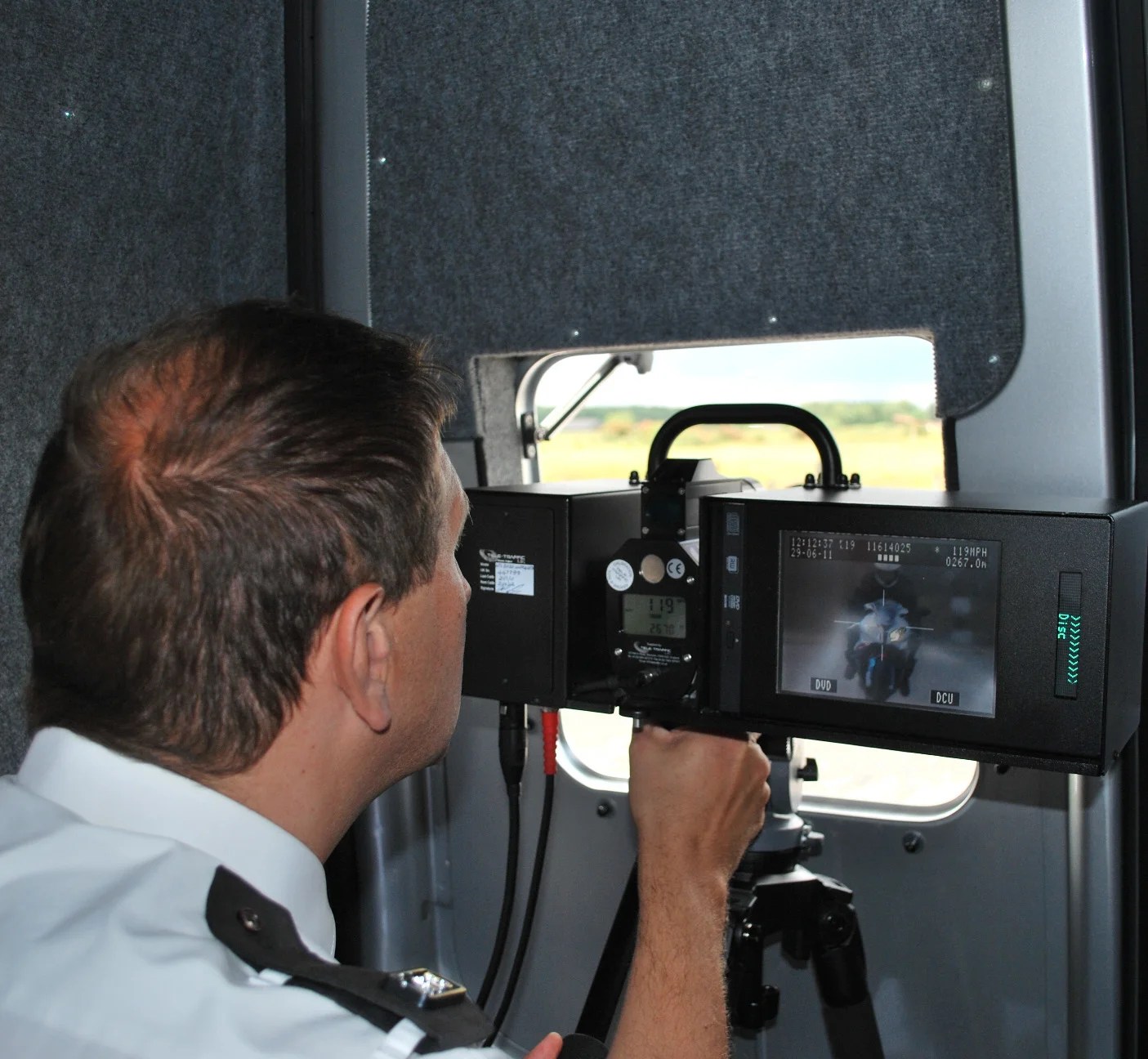 How do portable speed cameras work?