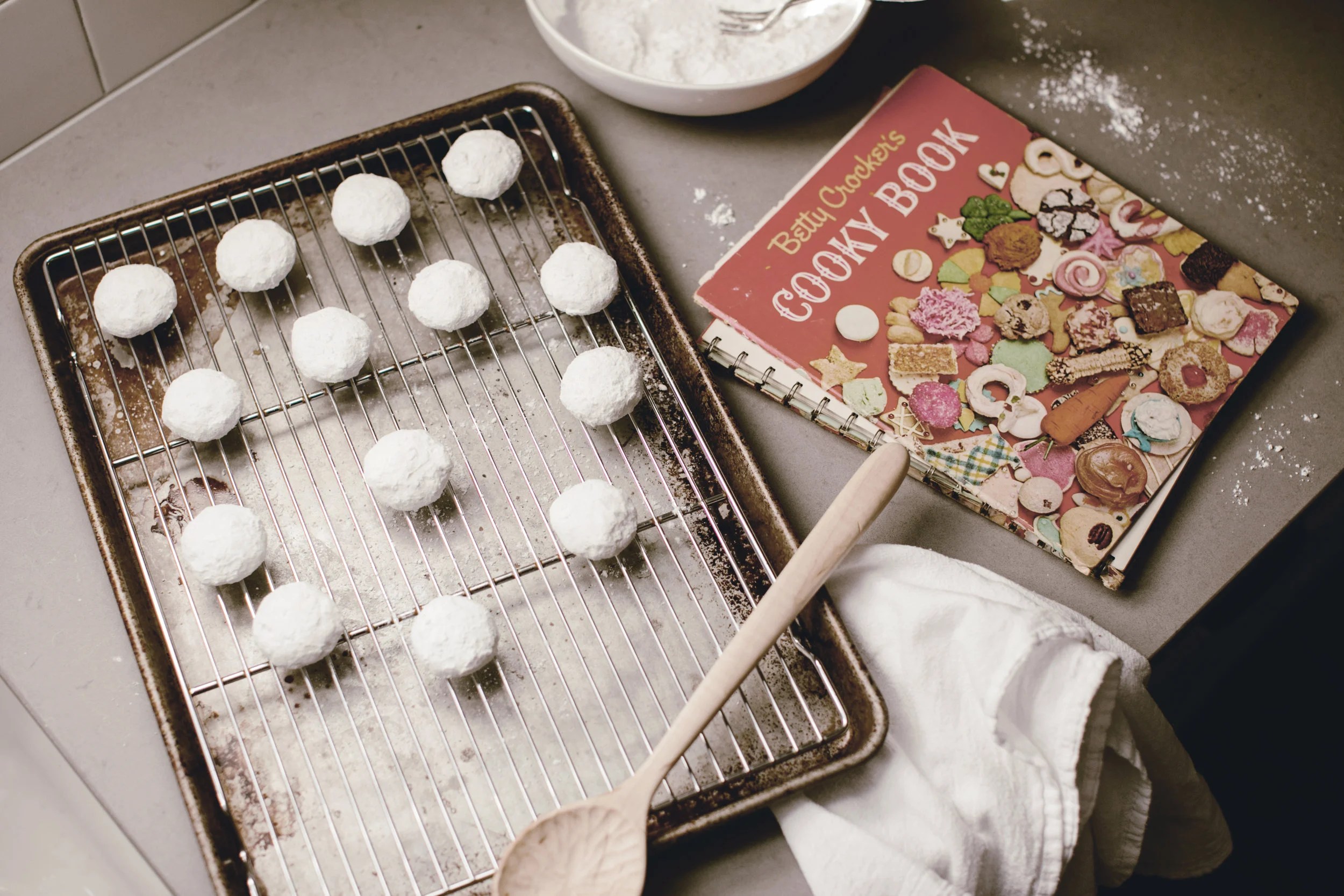 Mexican Wedding Cookies, A Holiday Staple. — heirloomed linen aprons