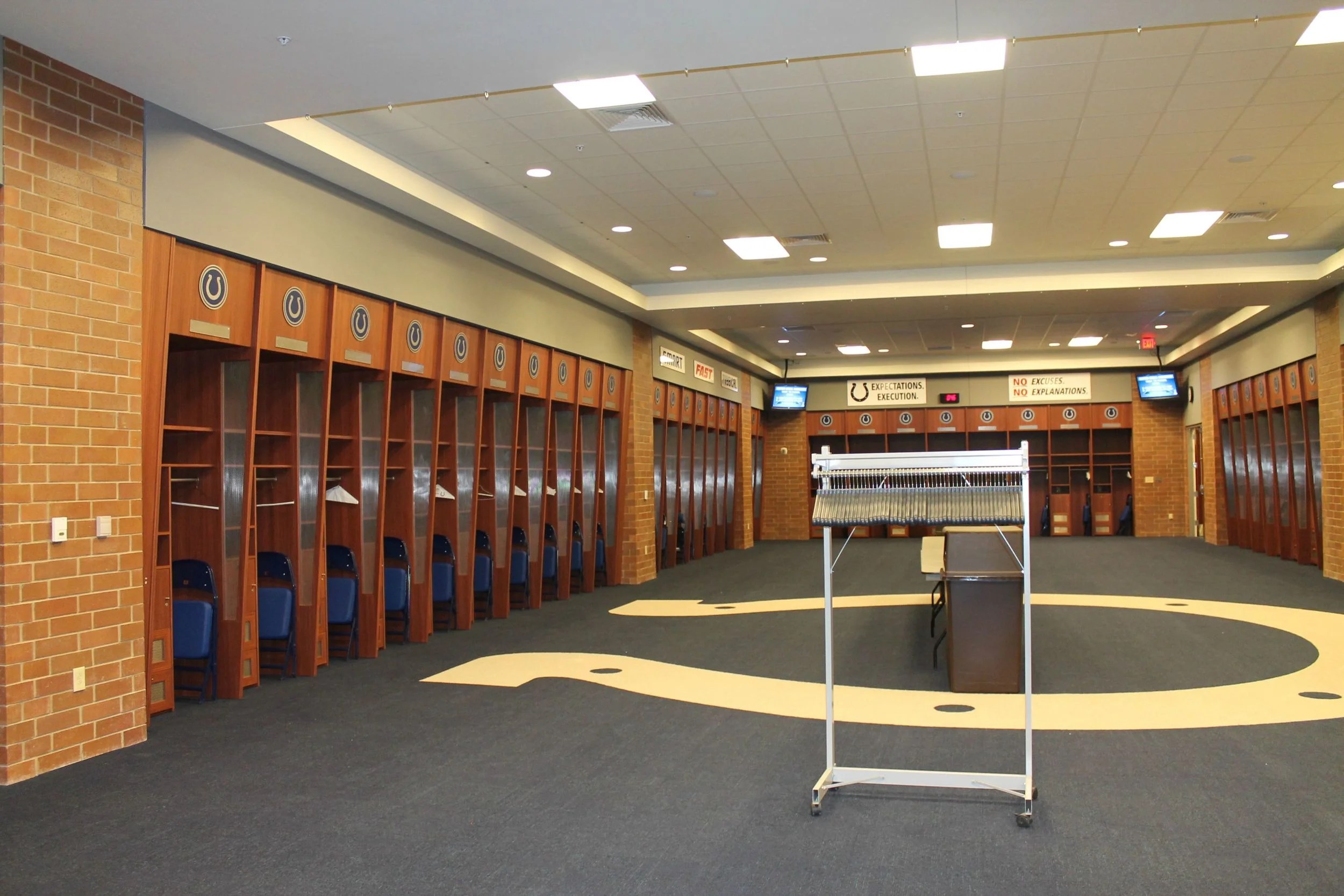 Inside every NFL locker room — Make Gameday Everyday