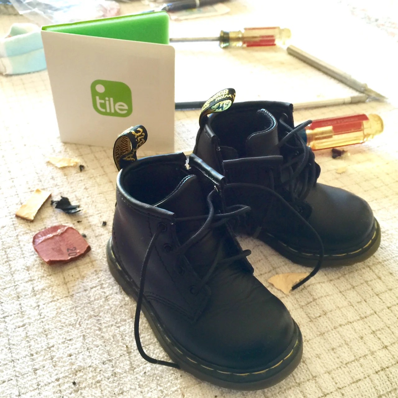 DoItYourself GPS Tracking Shoes for Kids — LALAMAMA