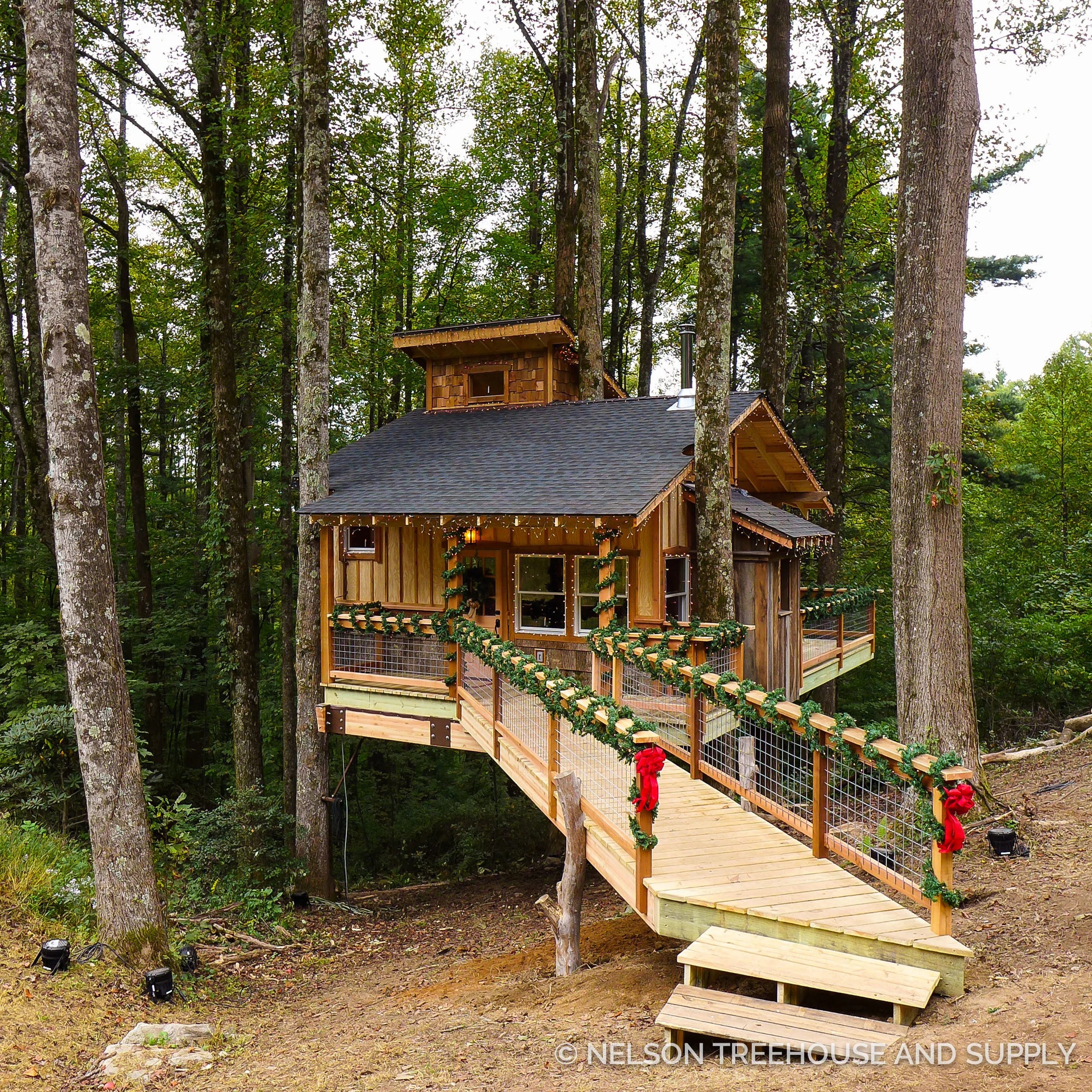 Treehouse Christmas 2024 Hours Of Operation Photo Tour Appalachian Christmas Treehouse — Nelson Treehouse