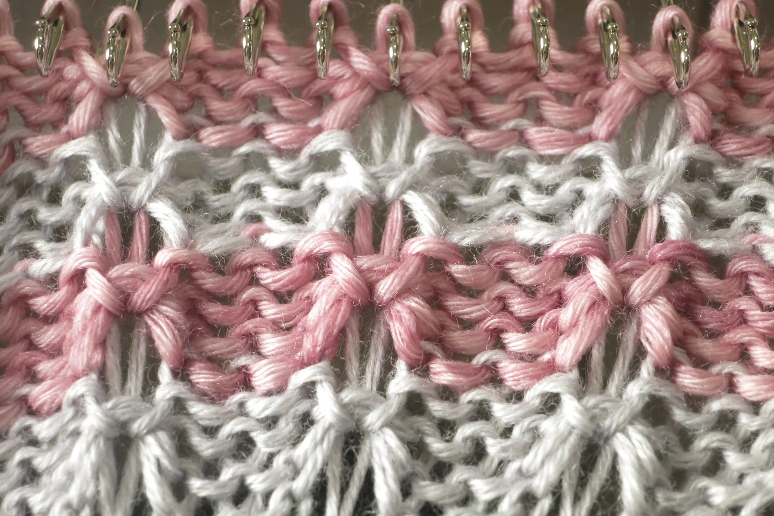 How to machine knit a Tuck stitch on LK150 — Picture Healer Feng Shui