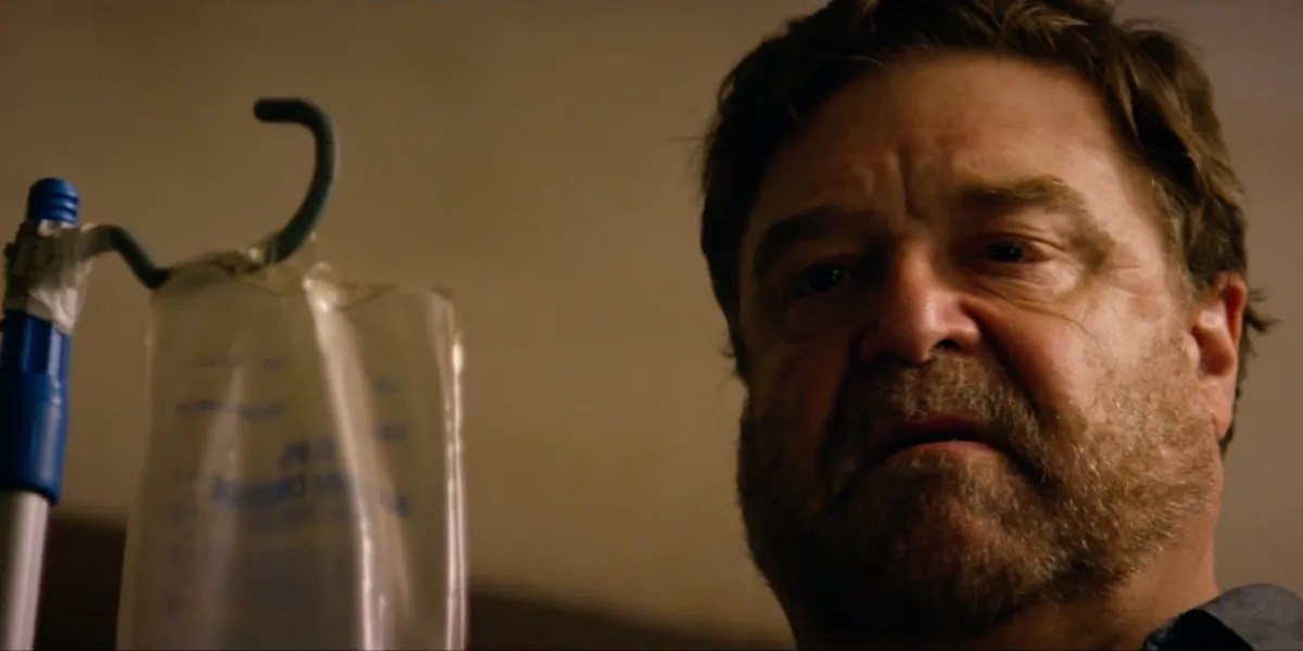 10 Cloverfield Lane Director On Doomsday Bunker Necessities