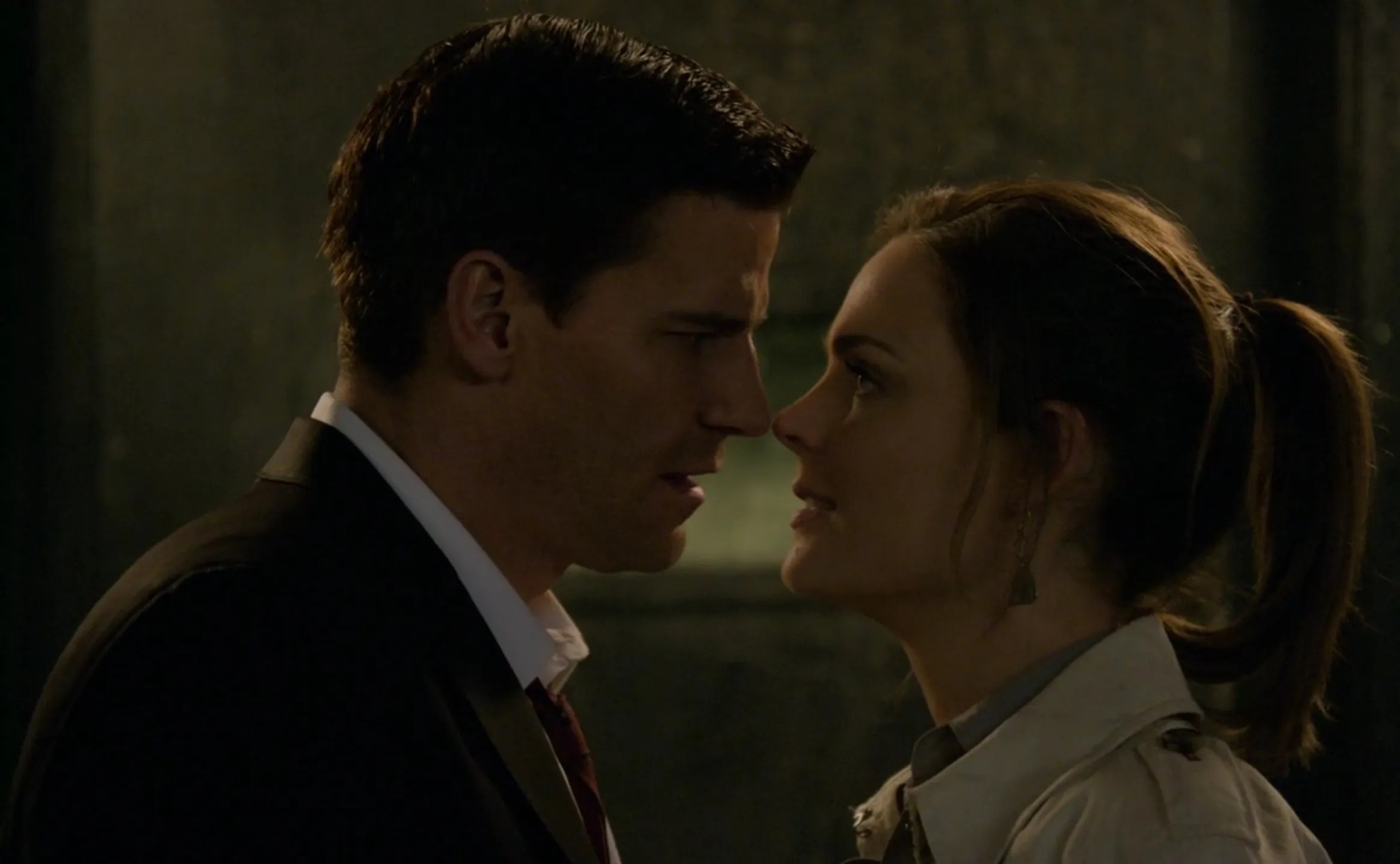 Bones 20 Things About Booth And Brennan’s Relationship That Make No Sense