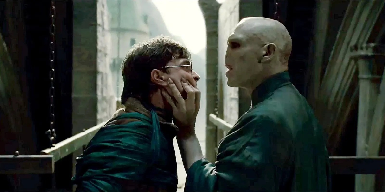 Why Harry Potter Movies Changed Harry & Voldemort’s Final Battle From