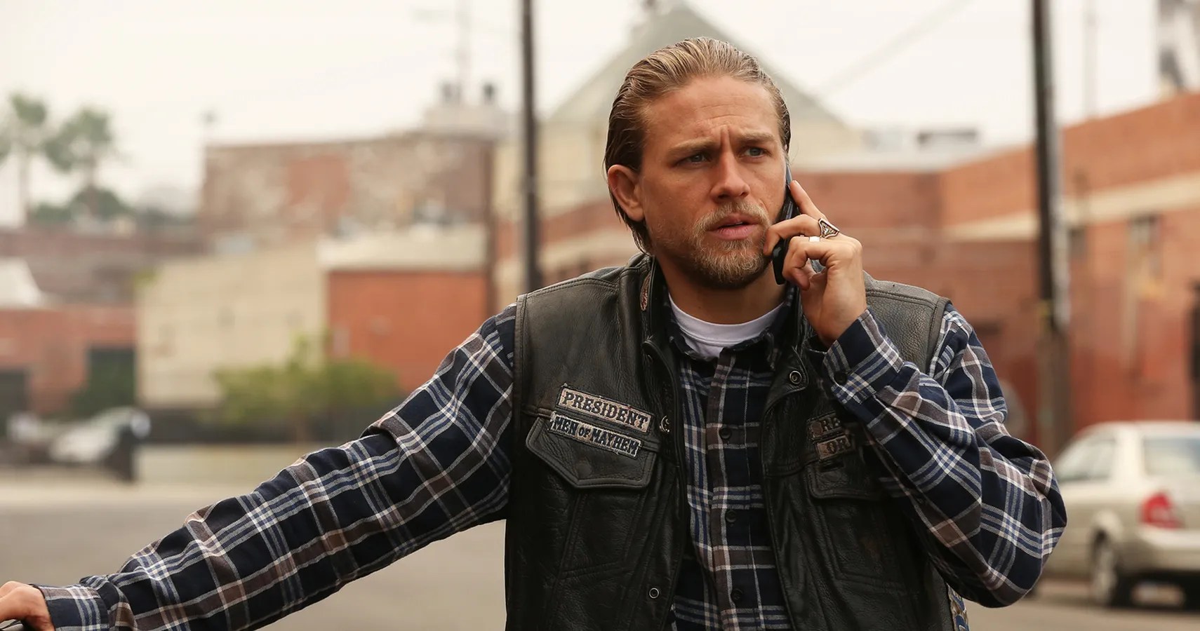 Total 48+ imagen jax teller tennis shoes Abzlocal.mx