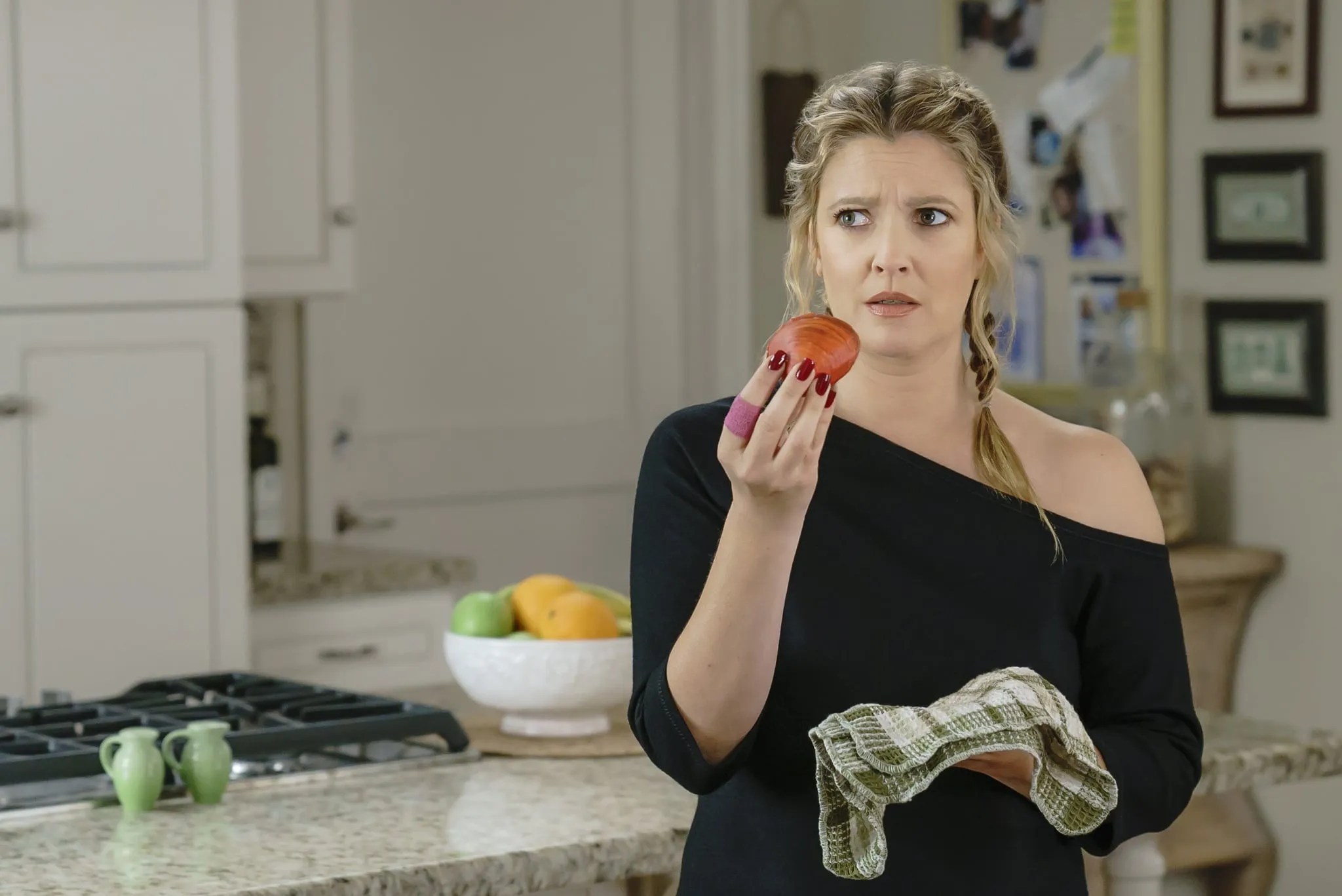 10 Questions That Will Never Be Answered After Santa Clarita Diet's