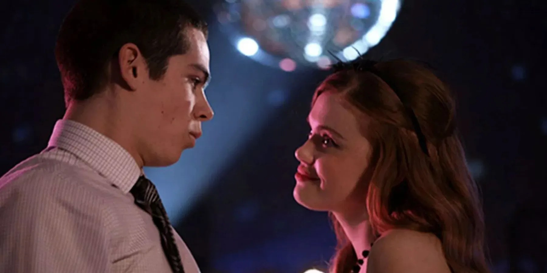 Top 7 Unplanned TV Couples That Stole the Show