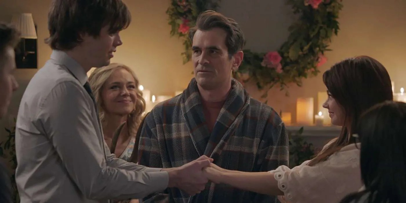 Modern Family Haley’s 9 Best & Shadiest Burns, Ranked