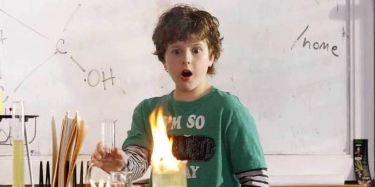 Modern Family 10 Things That Make No Sense About Luke