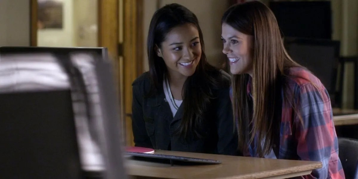 Pretty Little Liars The 10 Most Hated Storylines