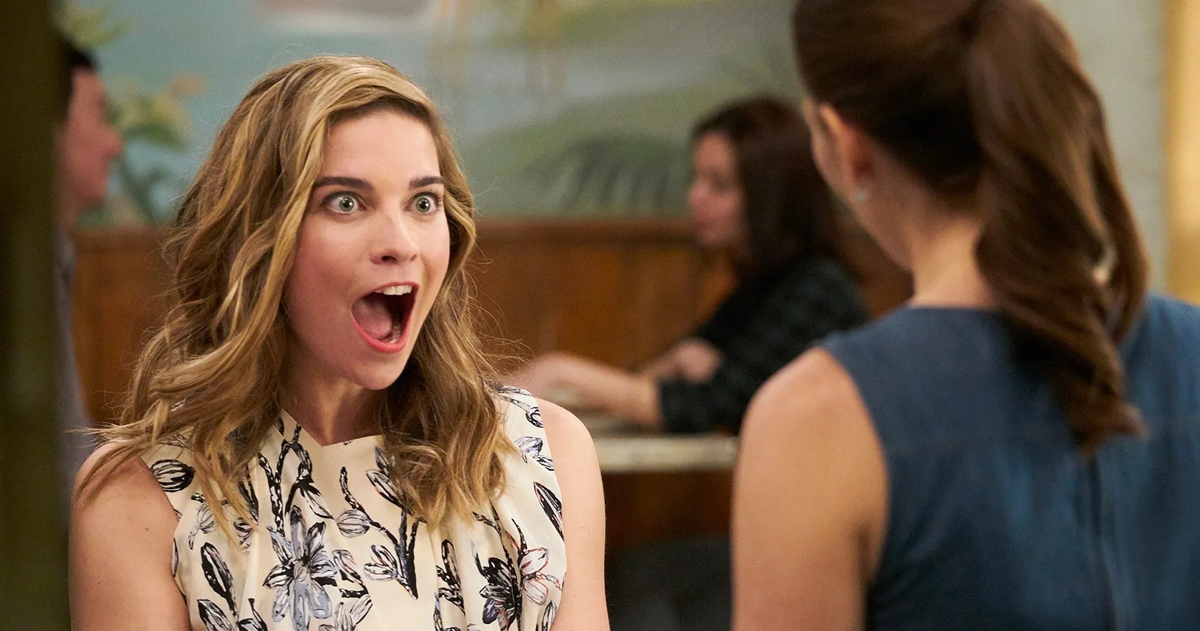 Schitt's Creek Alexis & David's Weirdest Relationships, Ranked