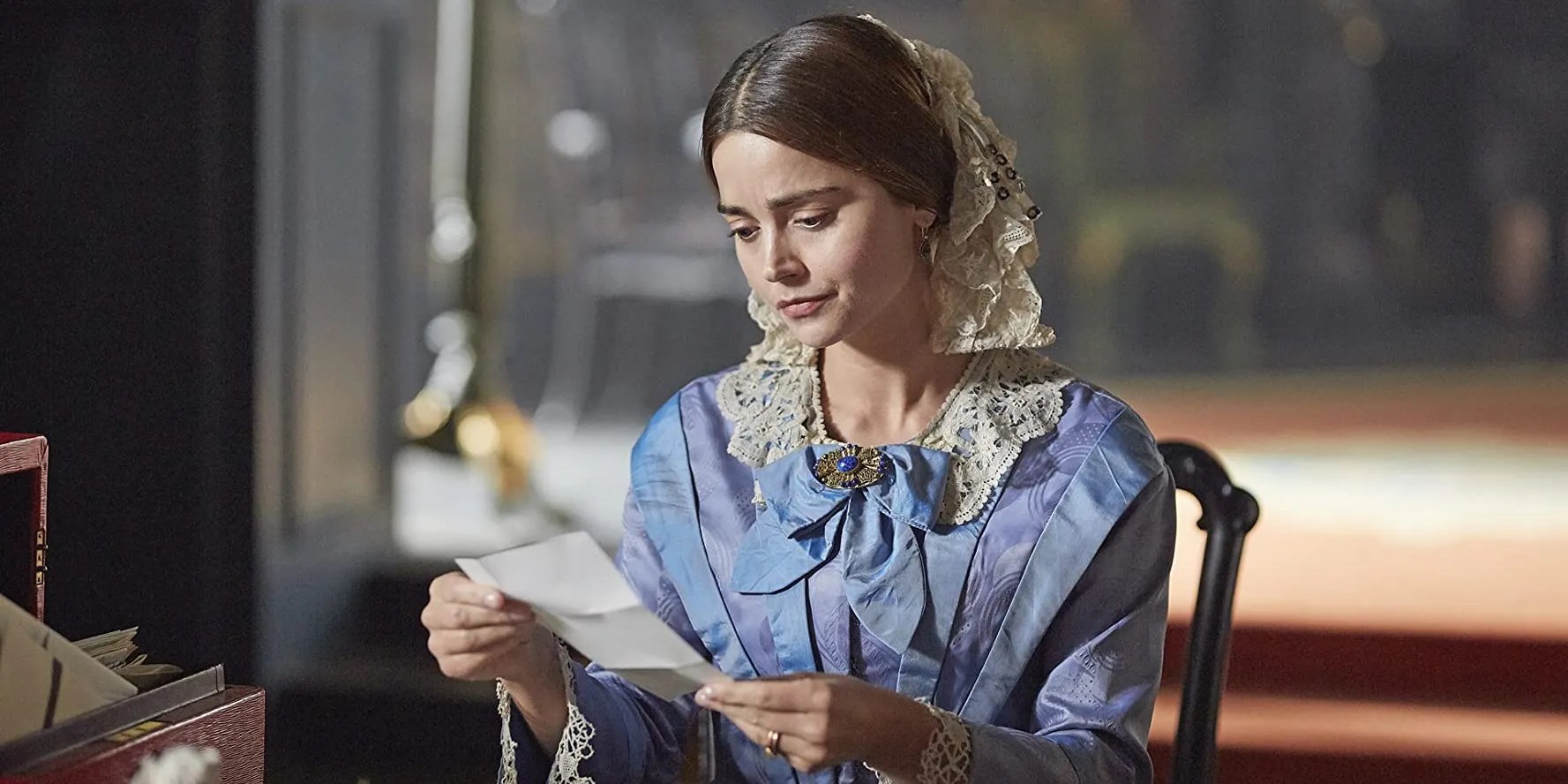 10 TV Shows & Movies To Watch If You Can't Get Enough Of English Monarchy