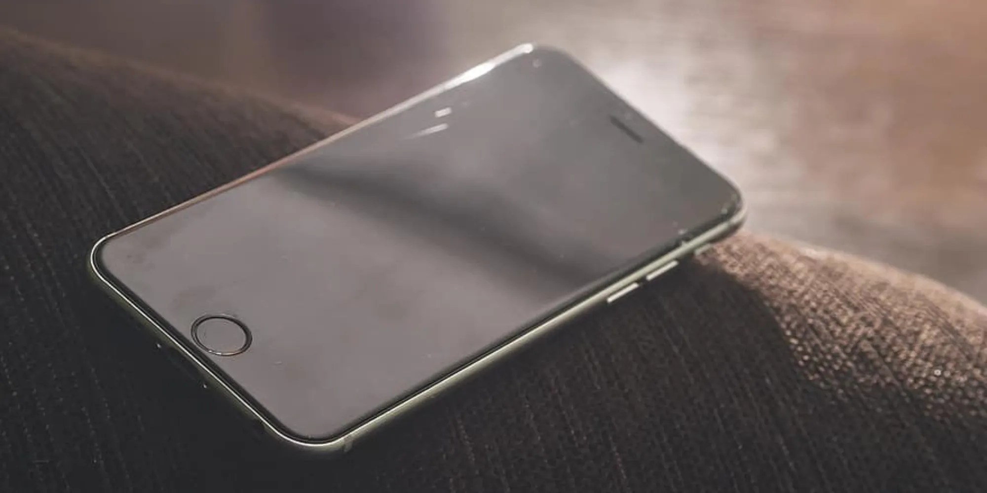 Best iPhone Screen Protectors (Updated 2022)