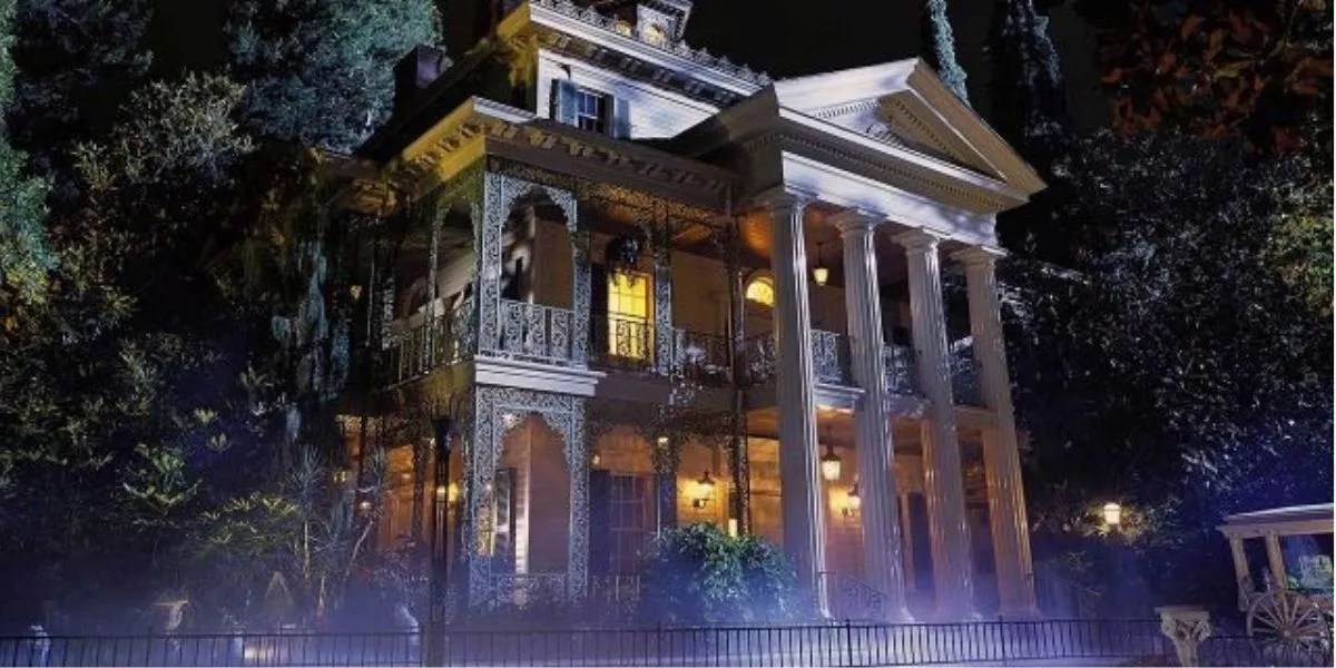 10 Best Horror Movie Houses, Ranked