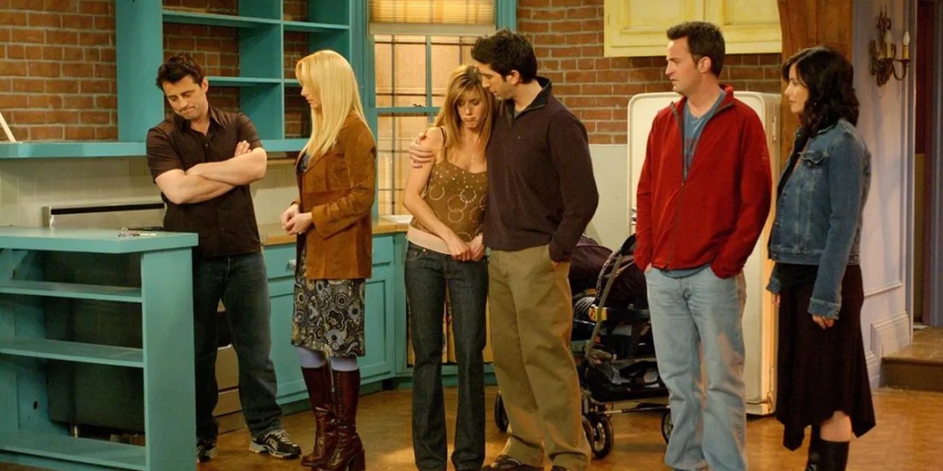 Friends finale leaving the apartment.jpg?q=50&amp;fit=crop&amp;w=740&amp;h=370&amp;dpr=1
