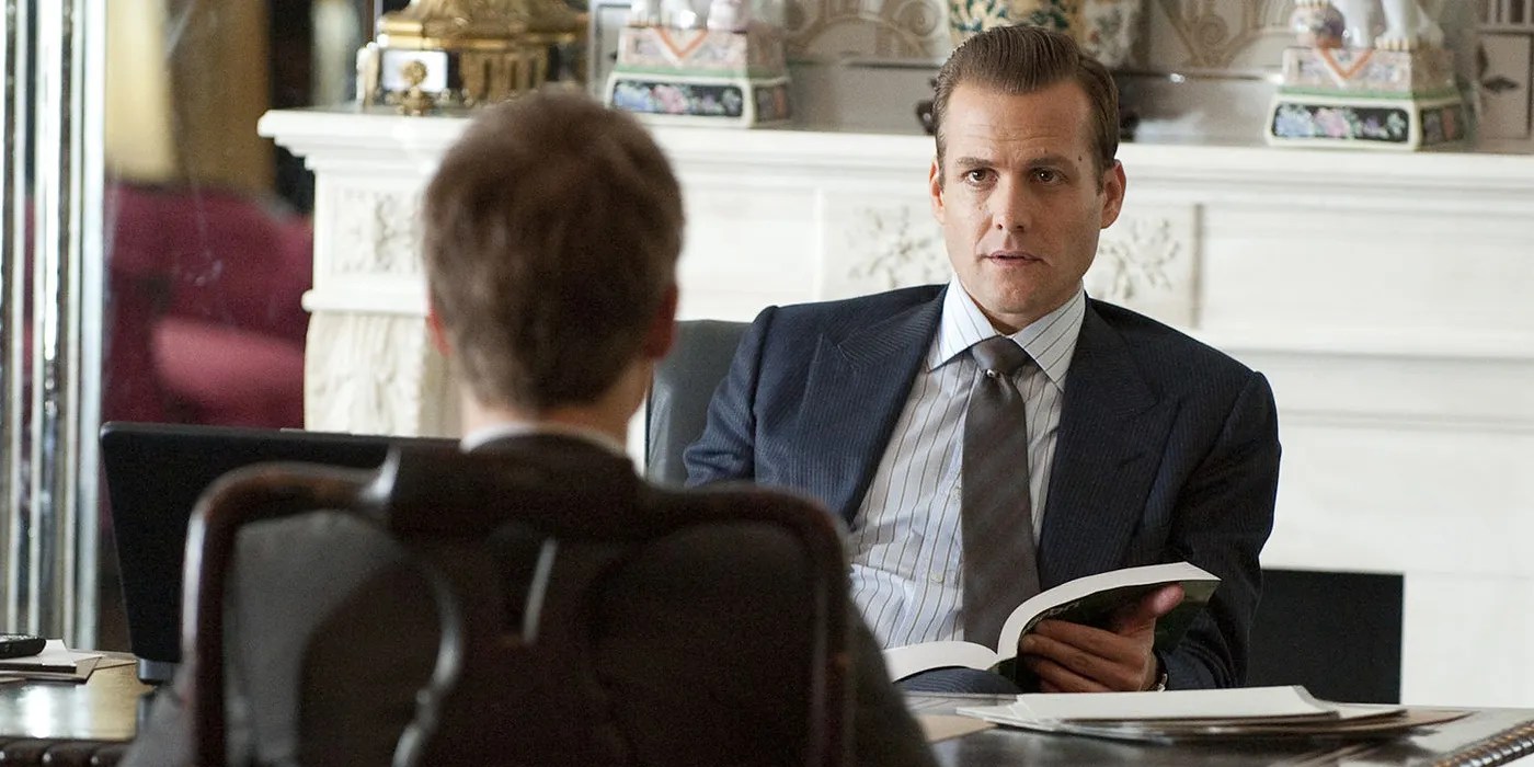 What Episode Does Mike Ross A Lawyer?