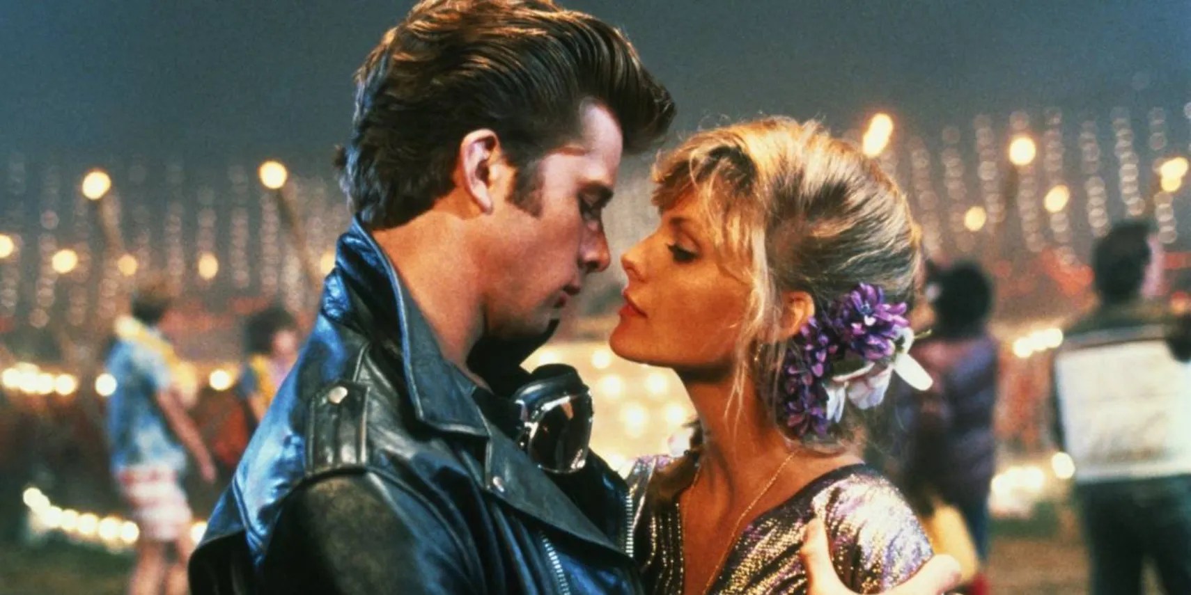 Grease 4 Ways The Original Movie Was Better Than The Sequel (& 5 Ways