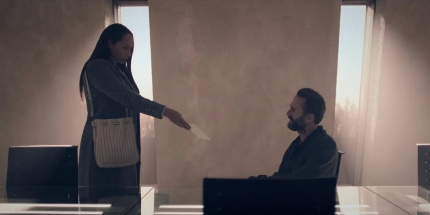 The Handmaid's Tale Why Rita Reveals Serena's Pregnancy To Fred