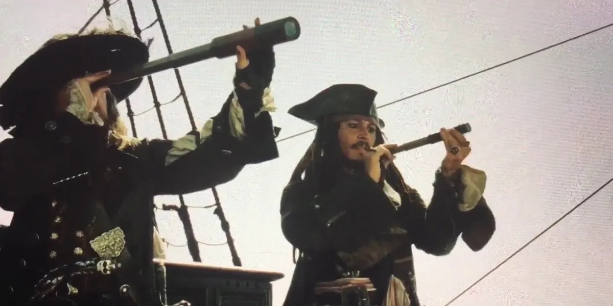 Pirates Of The Caribbean Jack Sparrow's 5 Funniest Scenes (& His 5