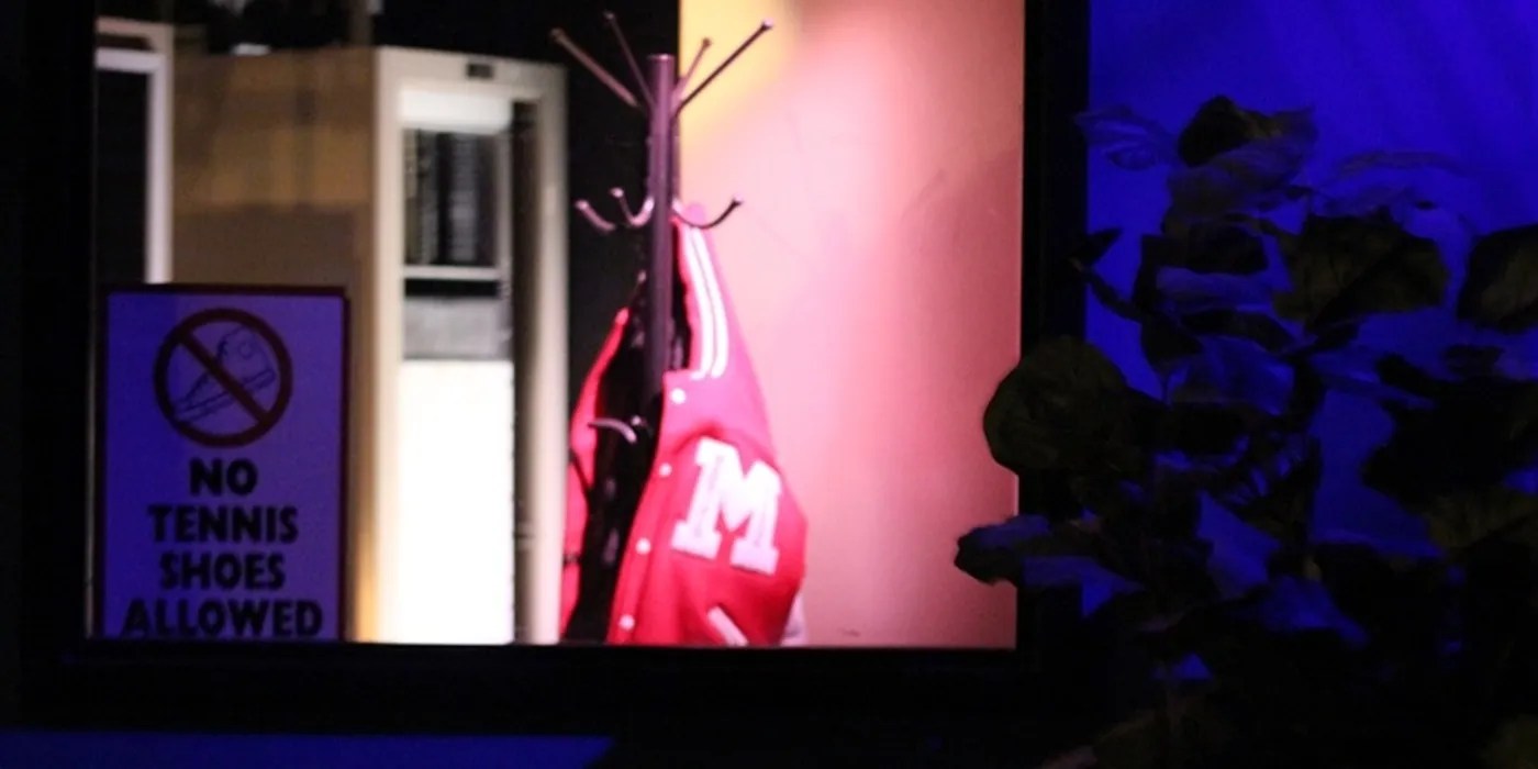 10 Actual Disney Movie Props In Theme Park Attractions (& Where They Are)