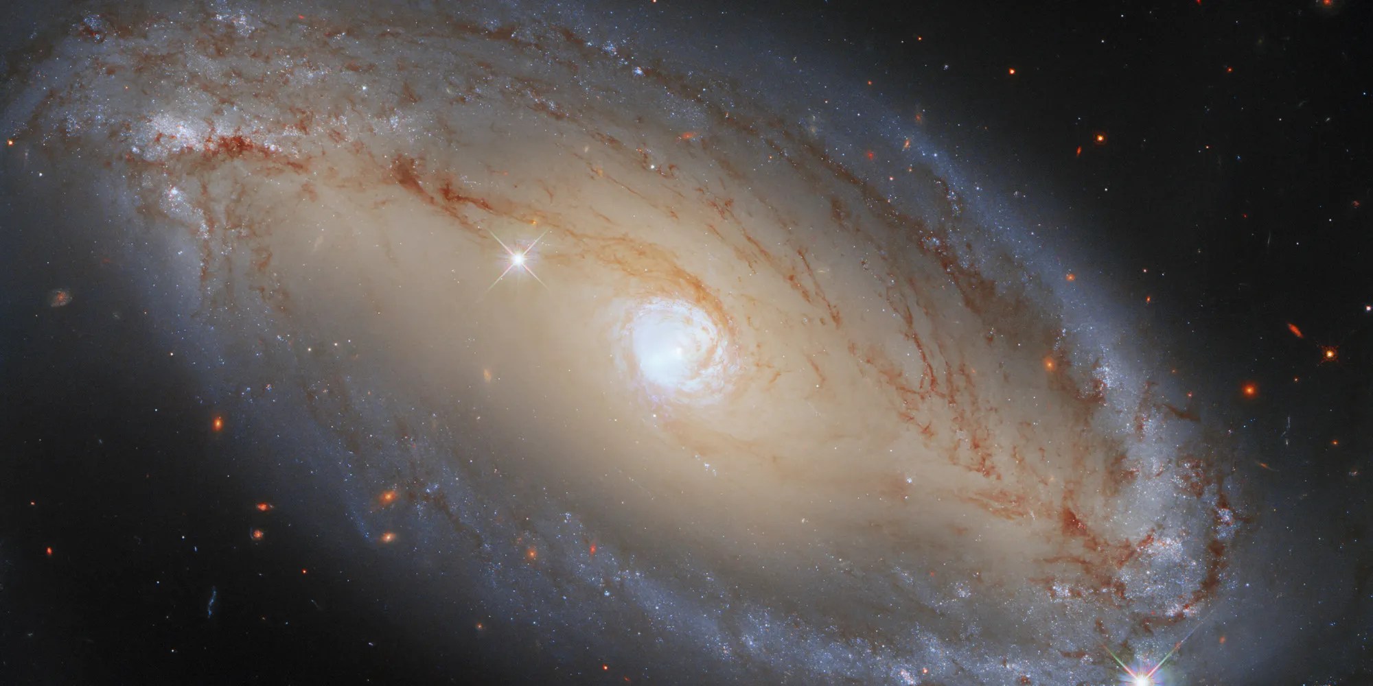NASA's Hubble Just Spotted A Massive Eye Lurking In Space