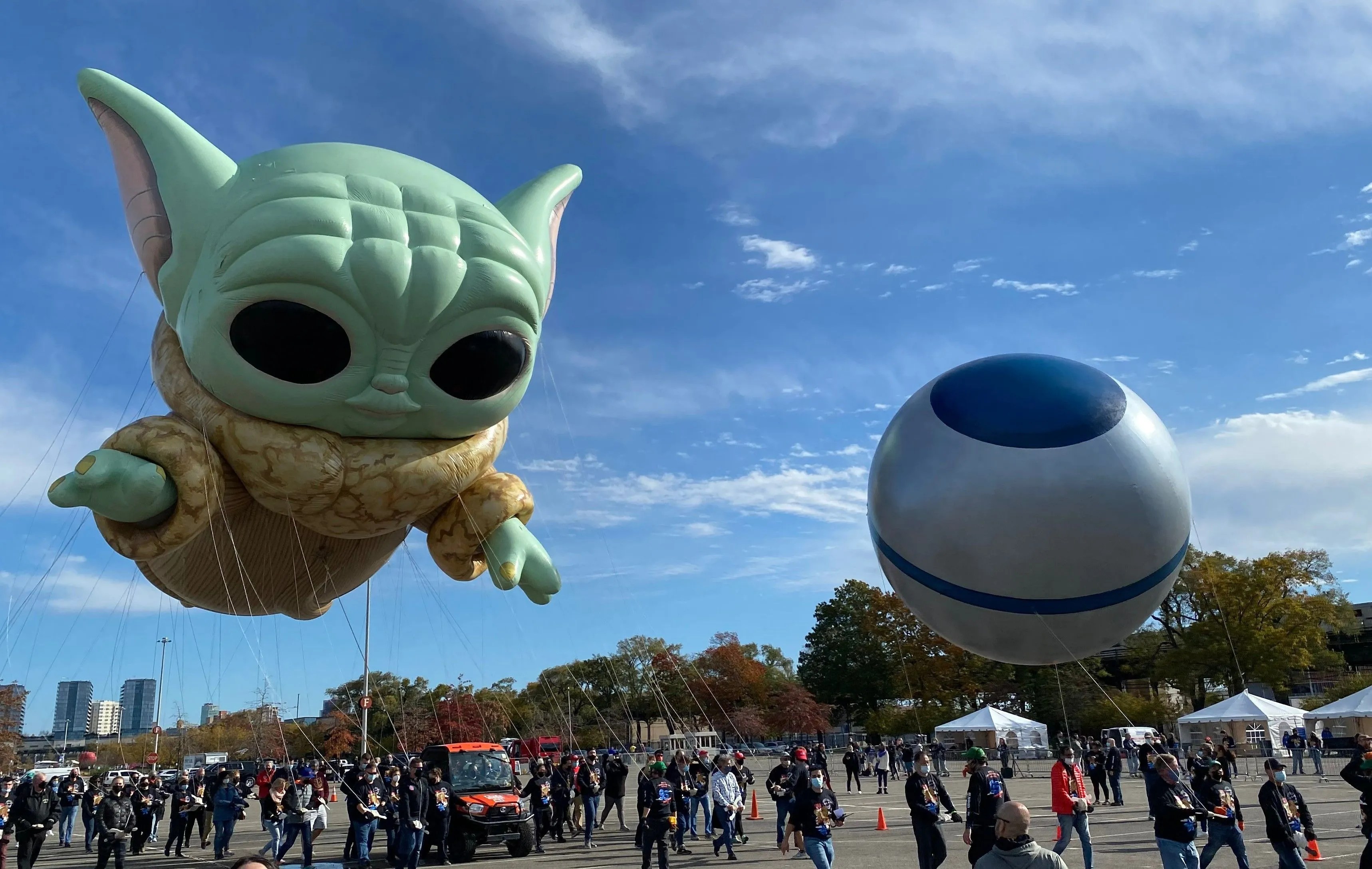 Mandalorian’s Baby Yoda a 41FootHigh Parade Balloon