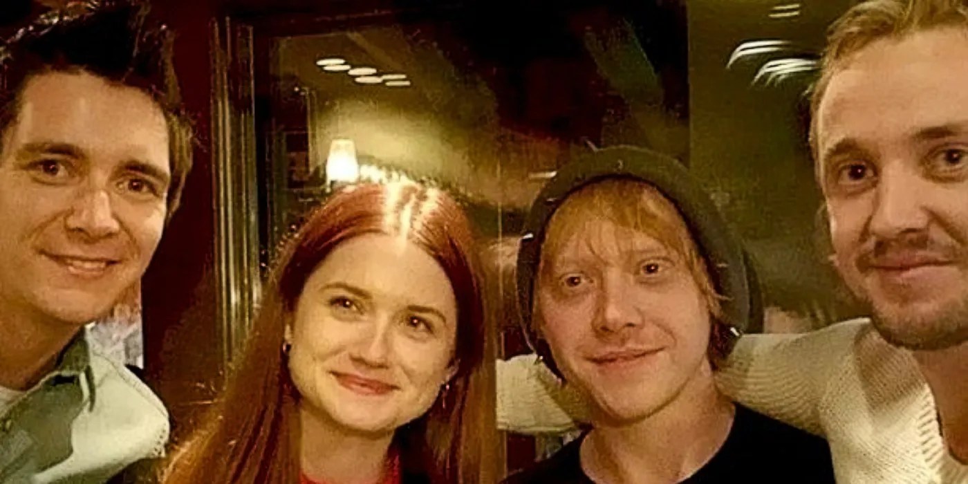 Tom Felton Hangs Out with The Weasleys in Harry Potter Reunion Photo