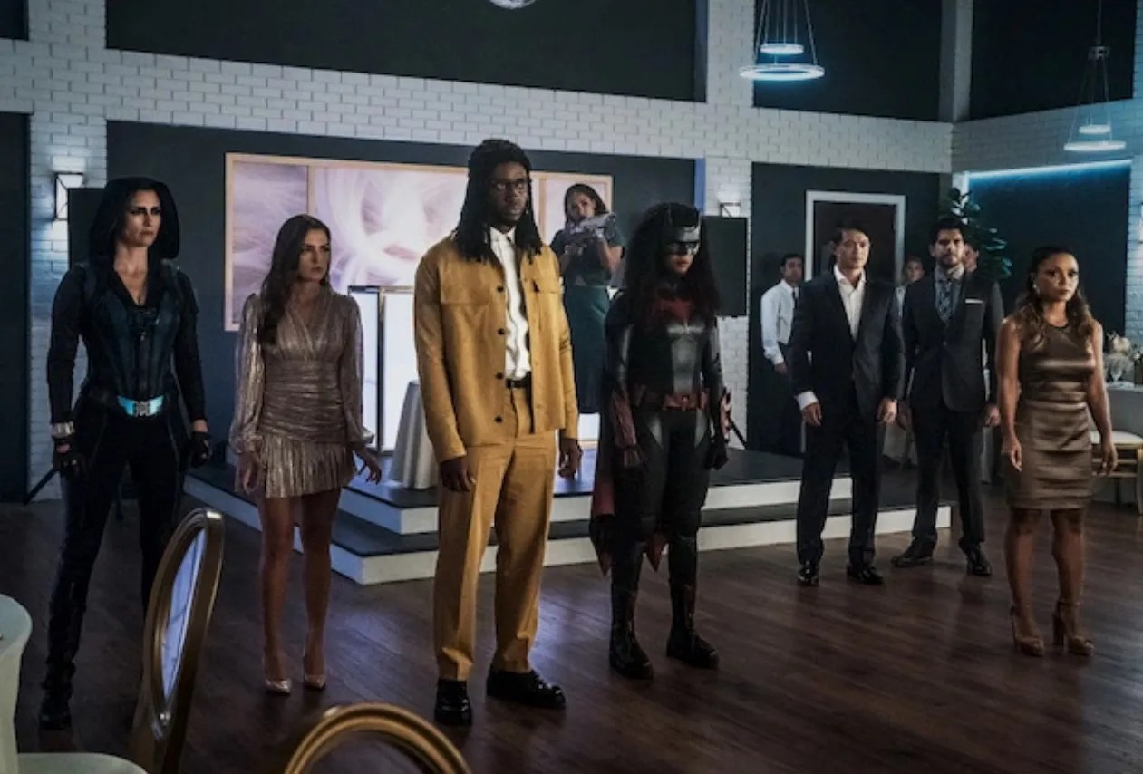 Batwoman Meets Iris West In The Flash Season 8, Episode 4 Image