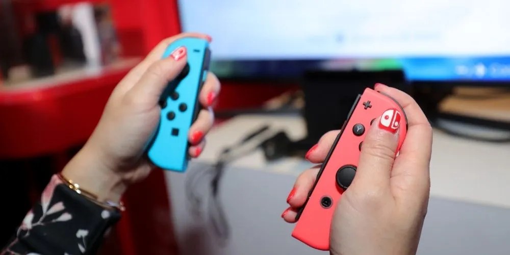 5 Reasons Why Xbox S is the Best "Cheap" Console (& 5 Reasons It's The