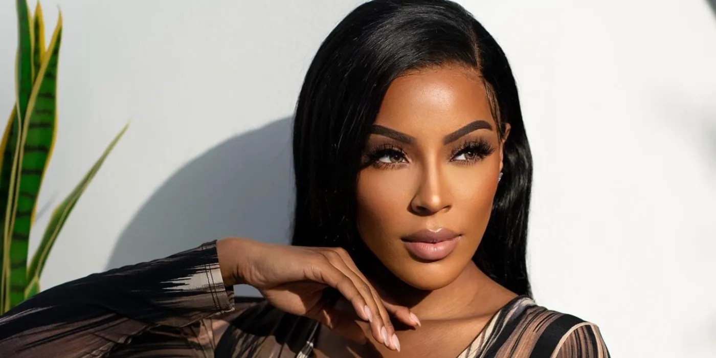 The Real Housewives of Dubai Meet Caroline Brooks, Real Estate Tycoon