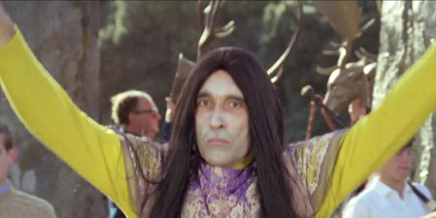 '70s Horror Movie Star Recalls Being Tricked By Nude Scene Body Double