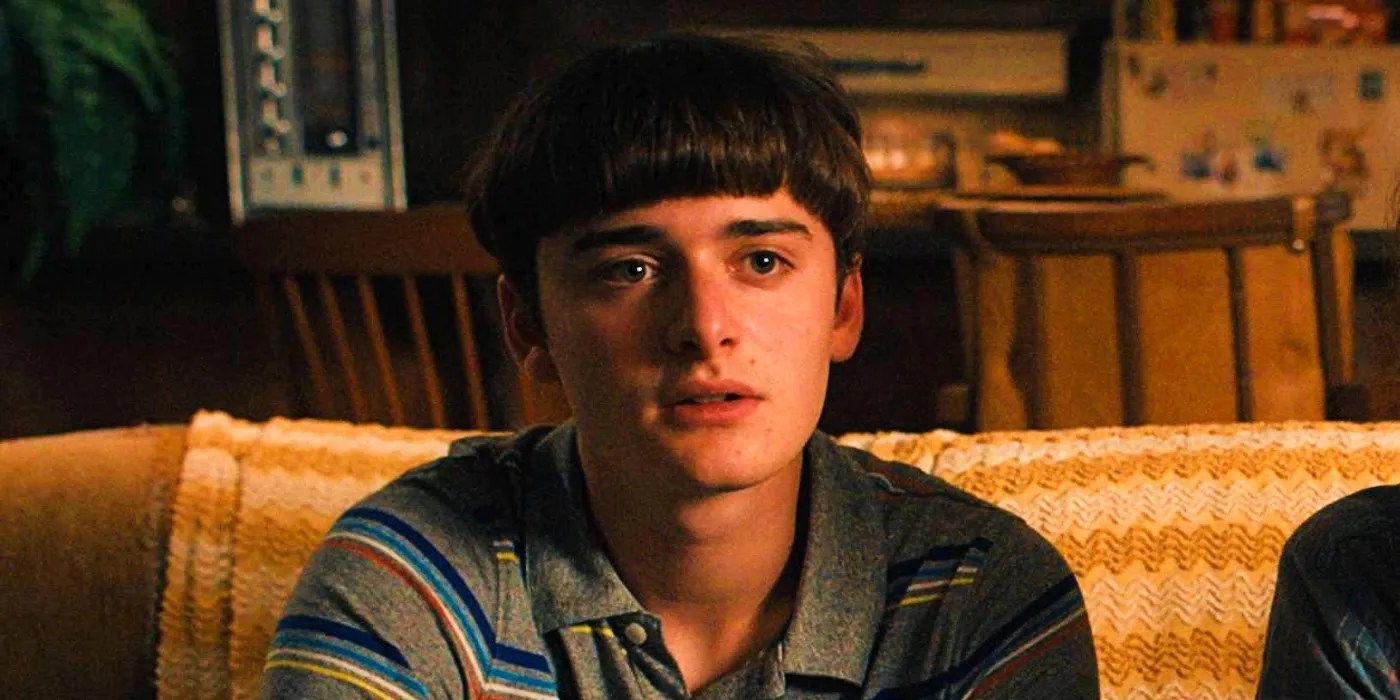 Does Will Like Mike in 'Stranger Things'? (SPOILERS) Distractify