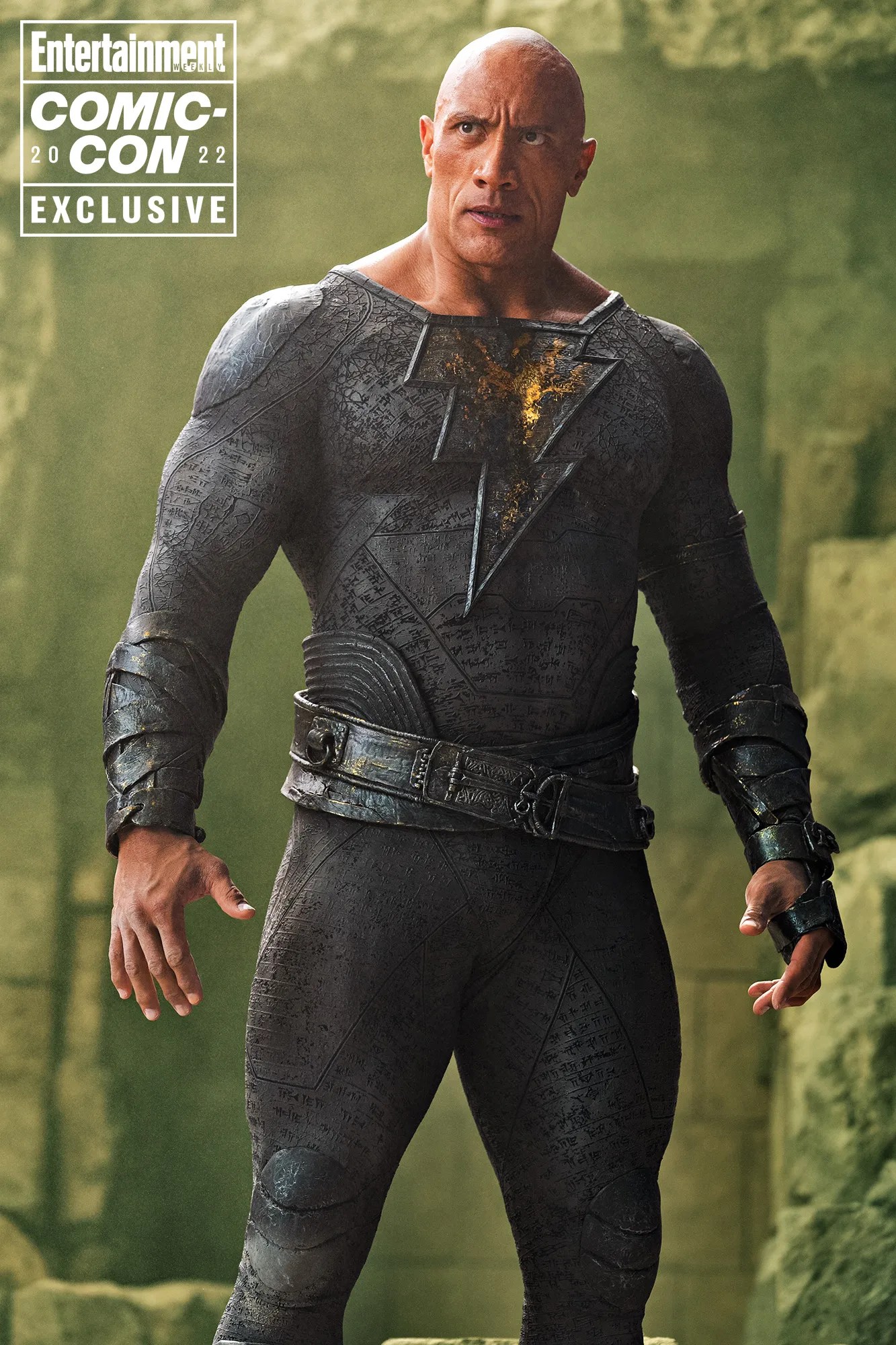 Black Adam Image Is Best Look Yet At Dwayne Johnson in Full Costume